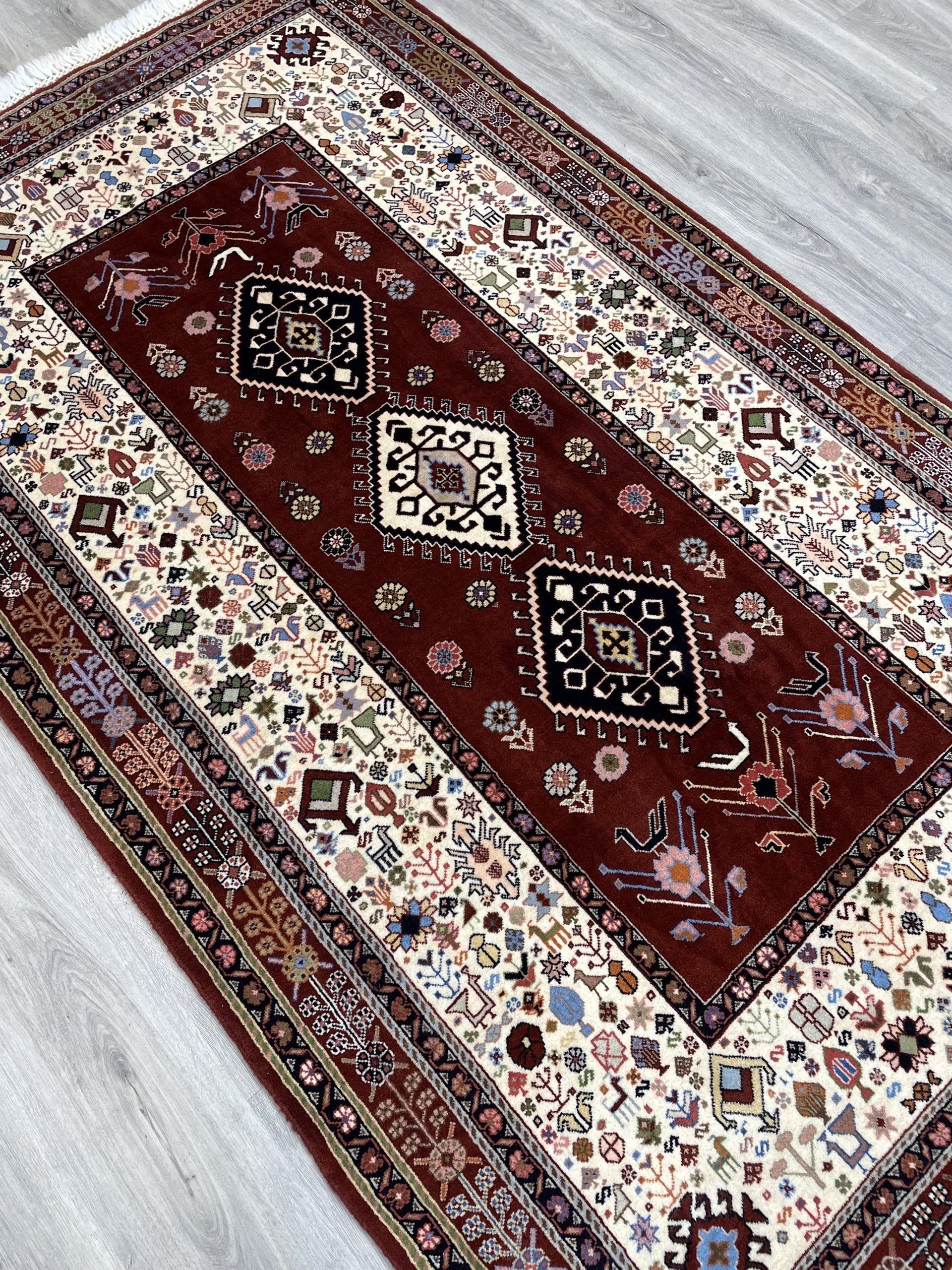 Qashqai 100% Wool Rug (4'1" x 7'0")
