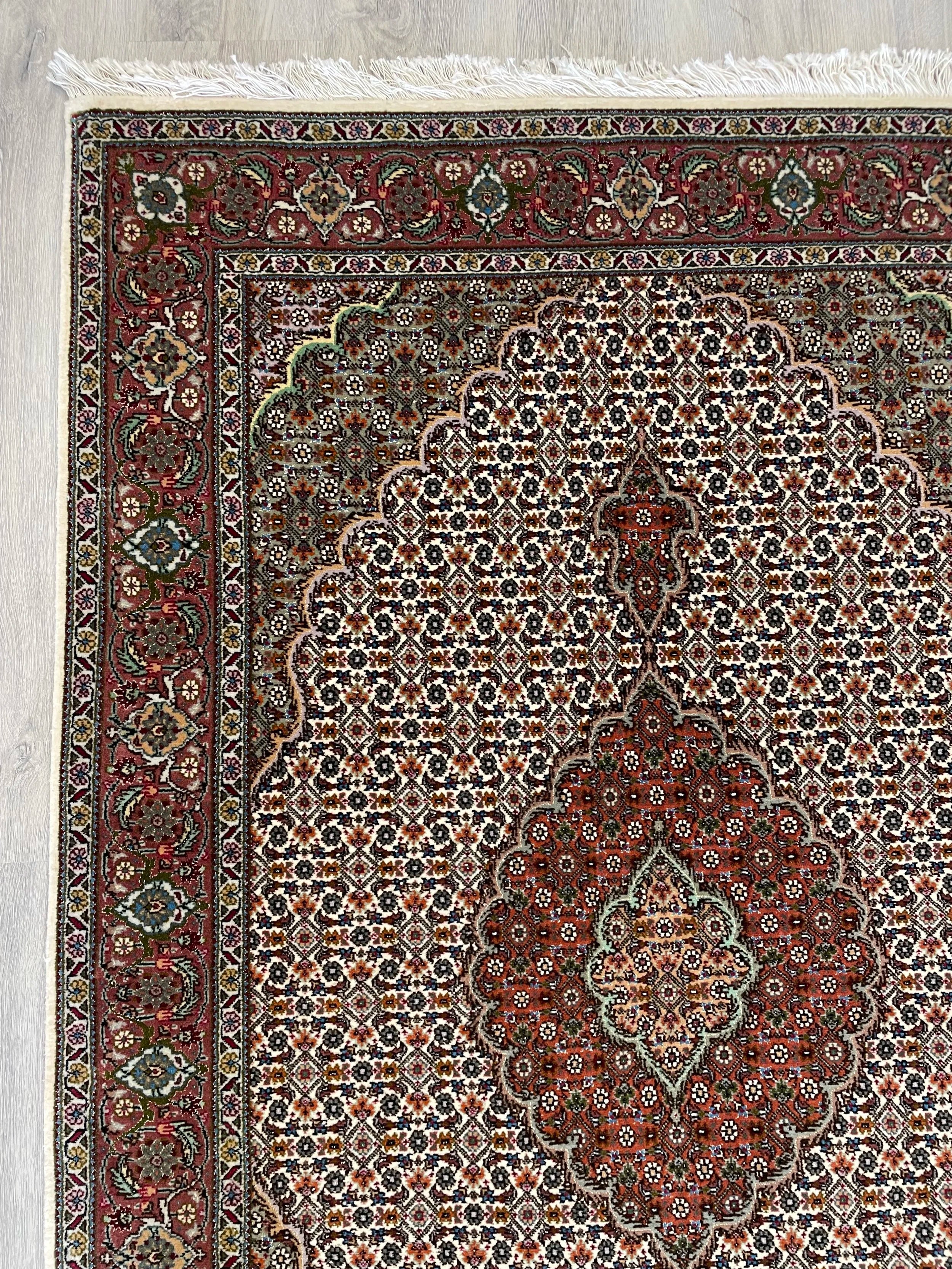 Tabriz Mahi Wool & Silk Rug (3'5" x 5'2")