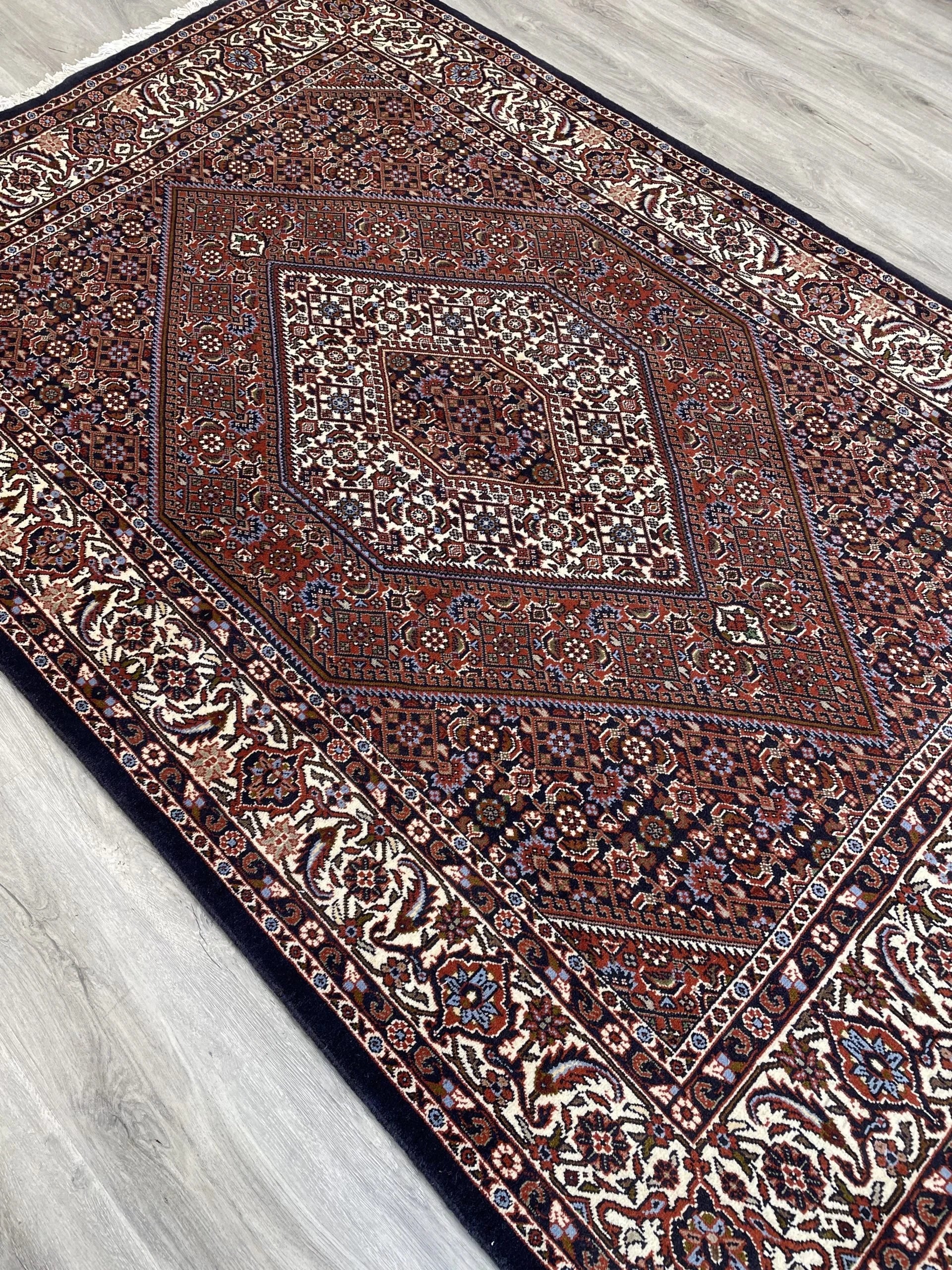 Bijar Wool Rug (4'8" x 7'2")