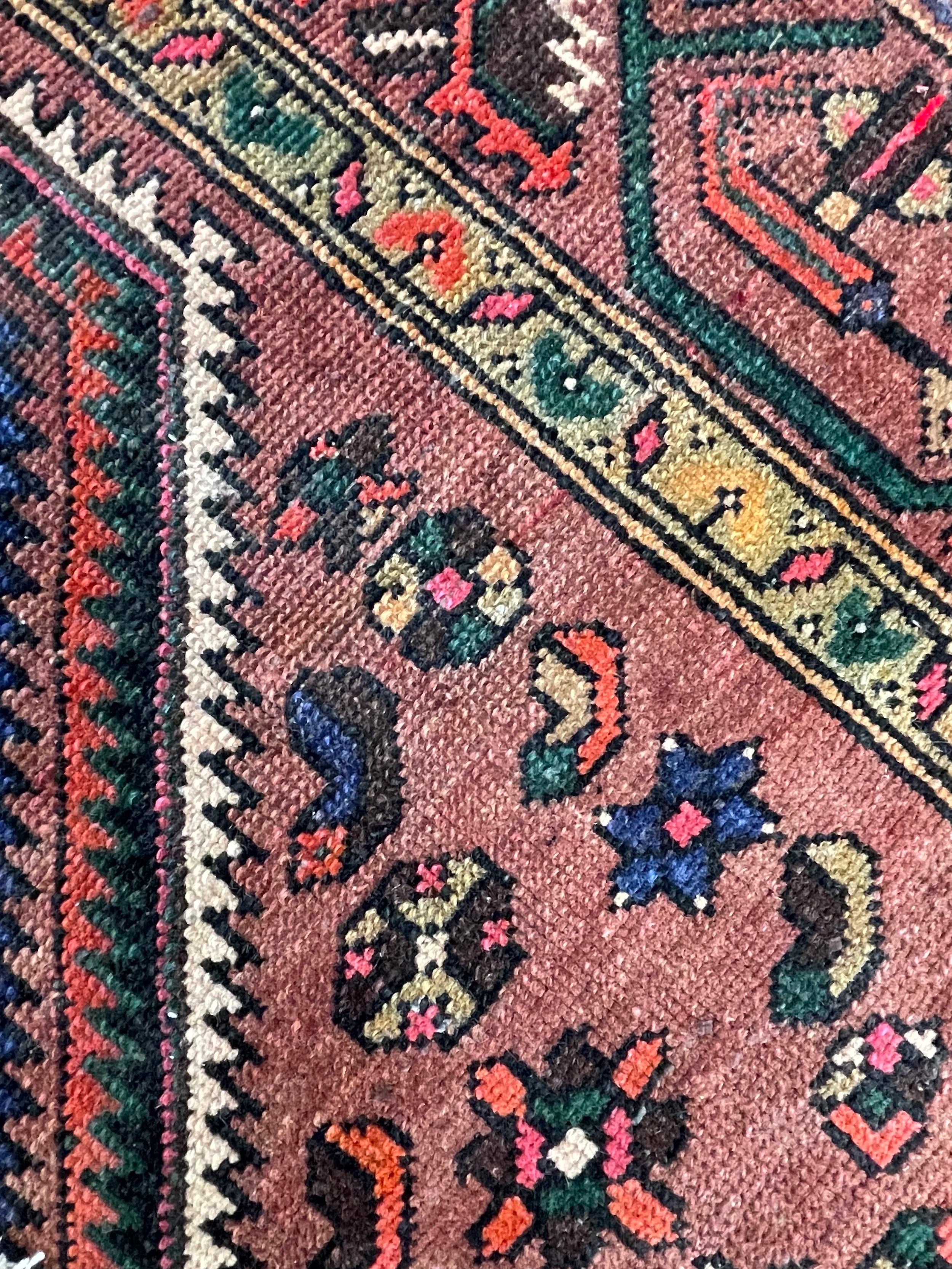 Zanjan Semi-Antique Wool Rug (4'6" x 7'1")