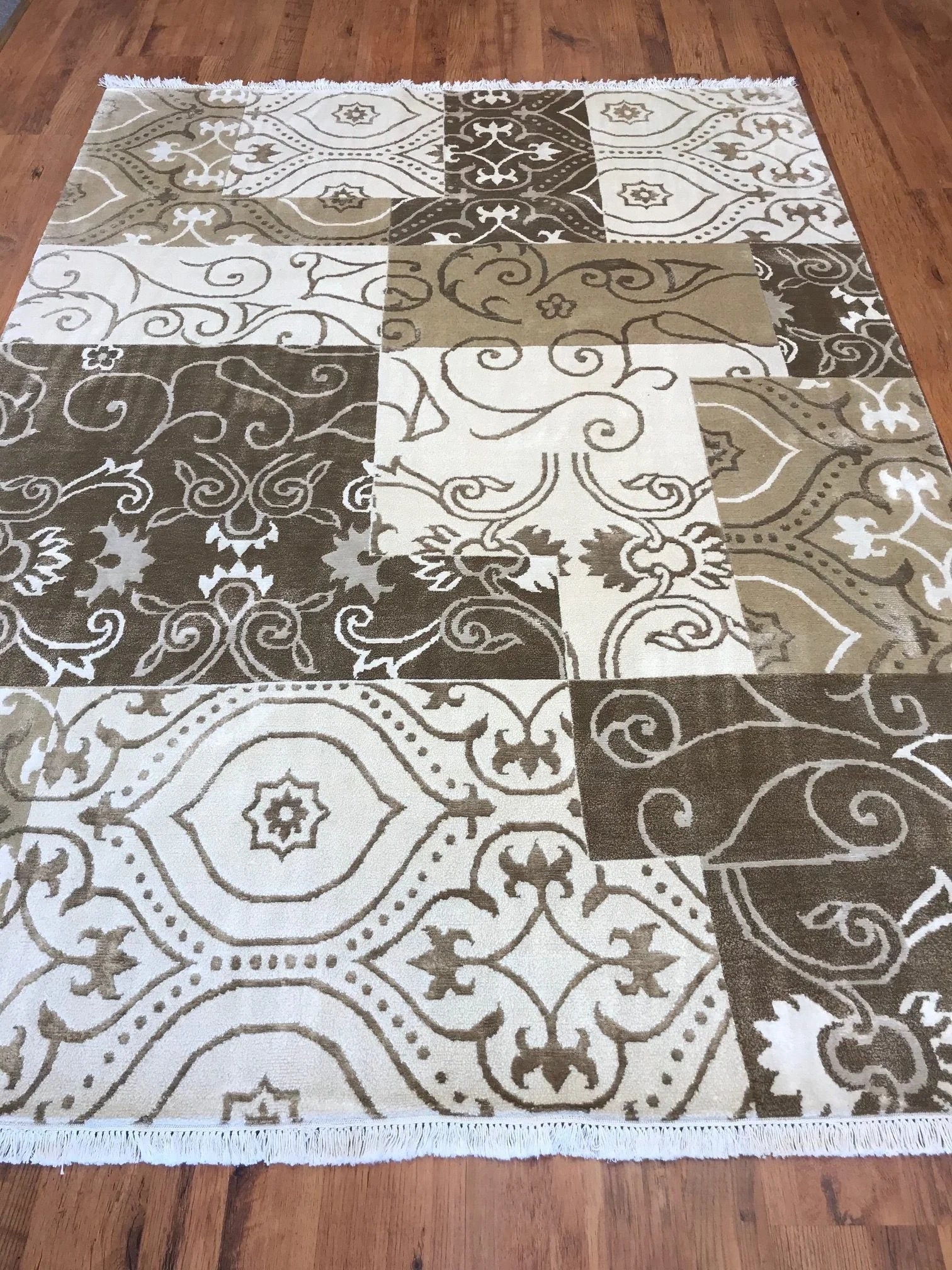 Indo Tibetan Modern Rug (5'10" x 8'1")