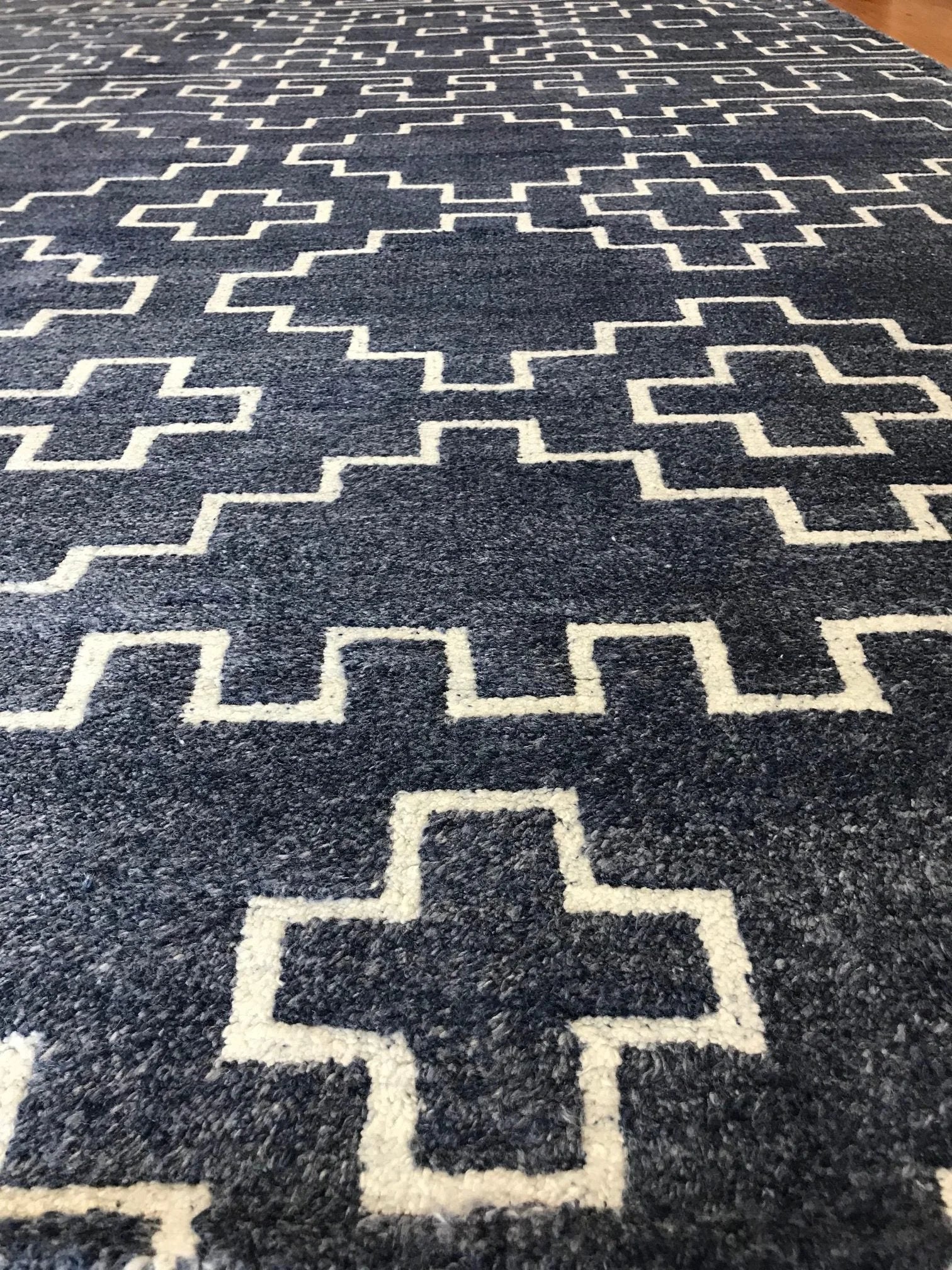 Urban Collection Modern Rug (7'9" x 9'10")