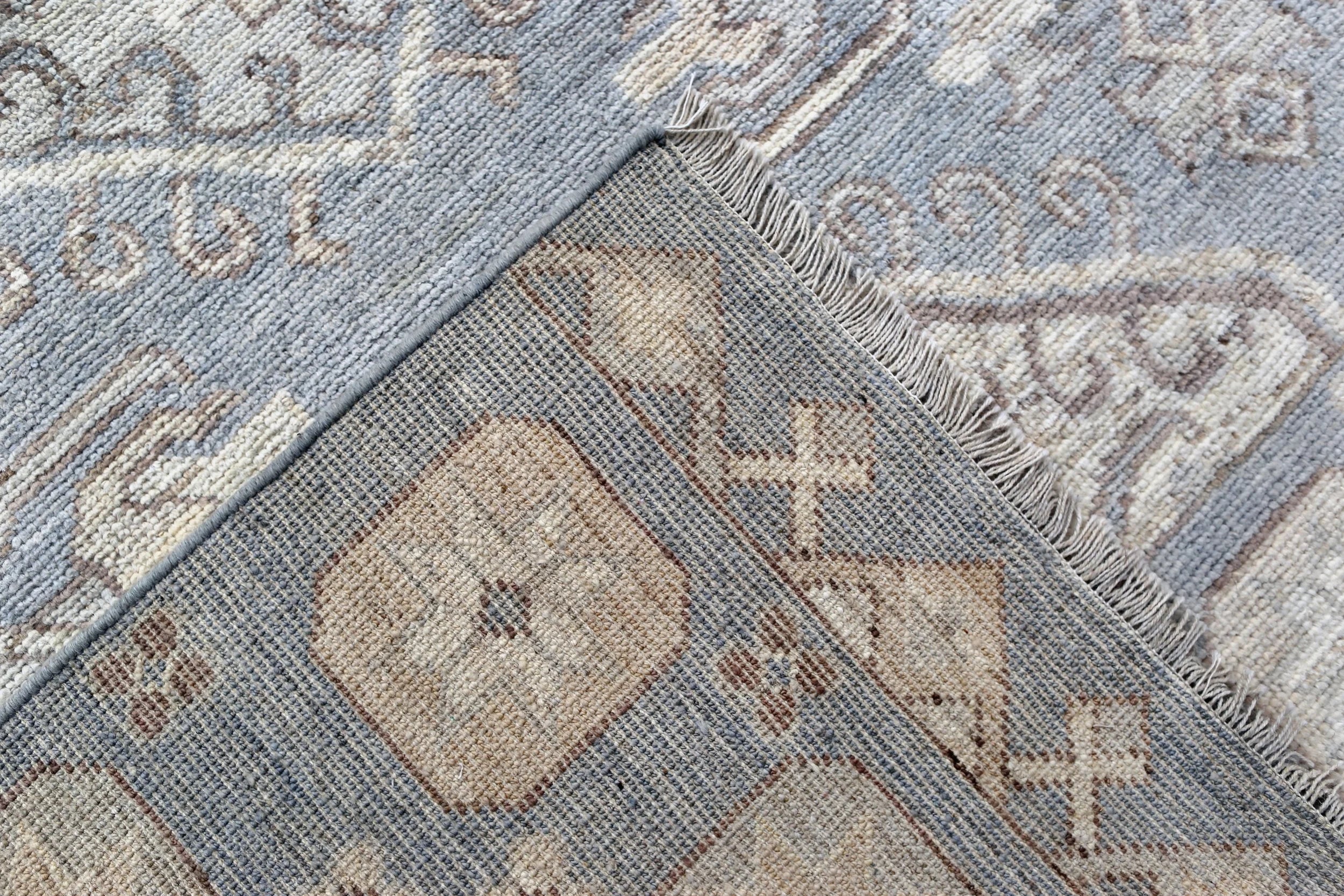Oushak Wool Rug (8'11" x 12'4")