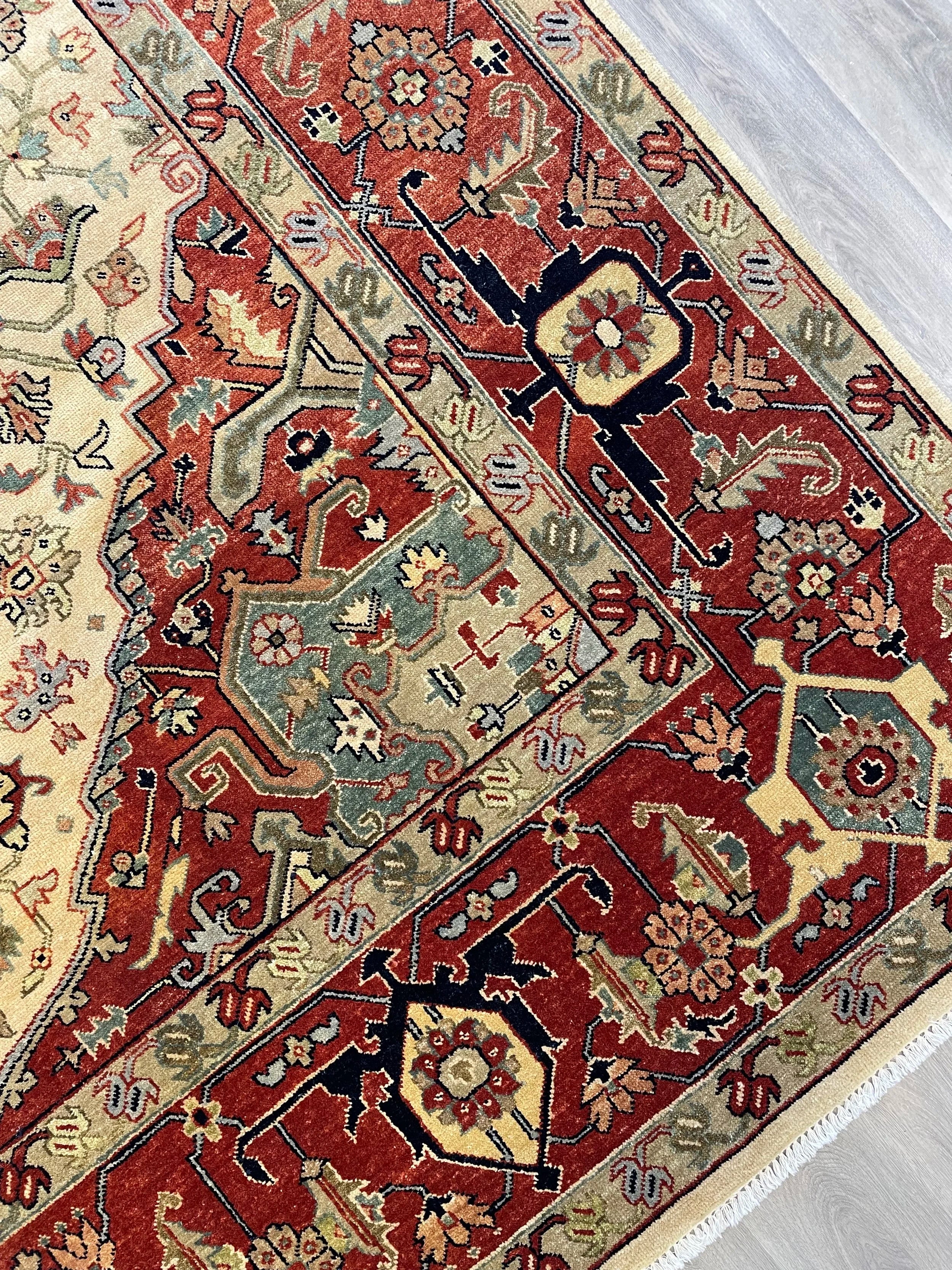 Indo Heriz Wool Rug (9'9" x 10'3")