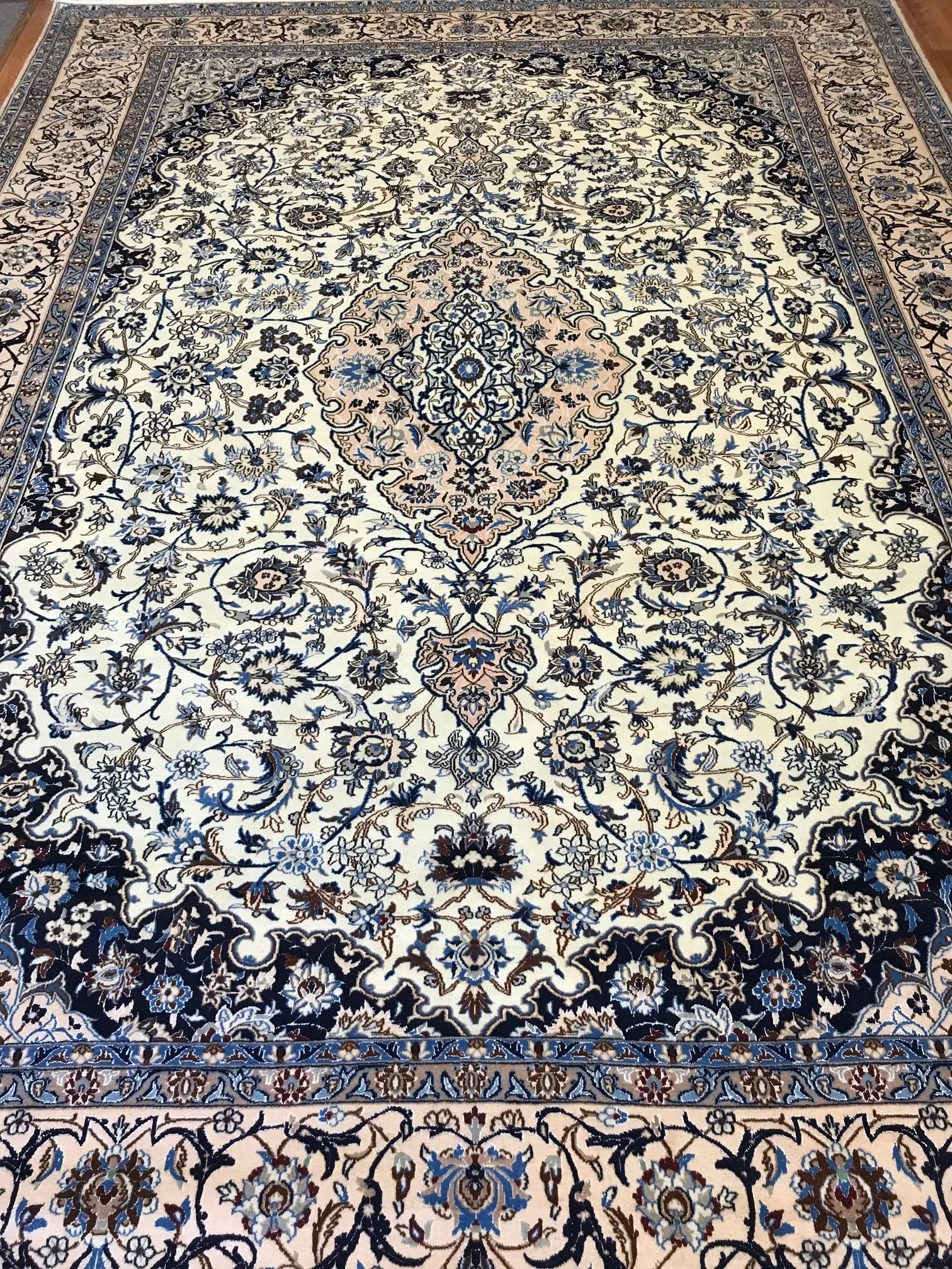Naeen Wool & Silk Rug (9'8" x 13'1")