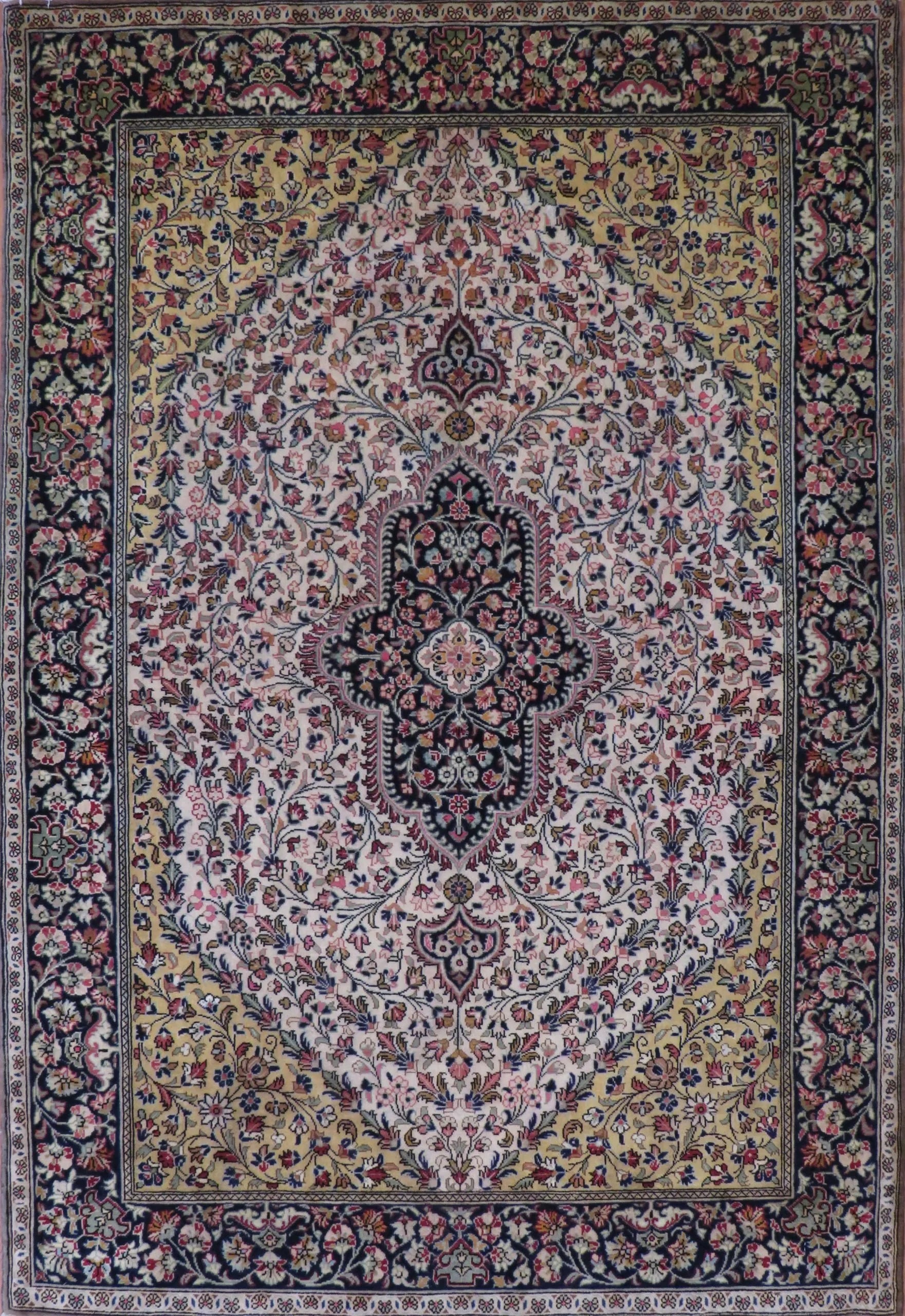 Qum Wool Rug (3'7" x 5'2")