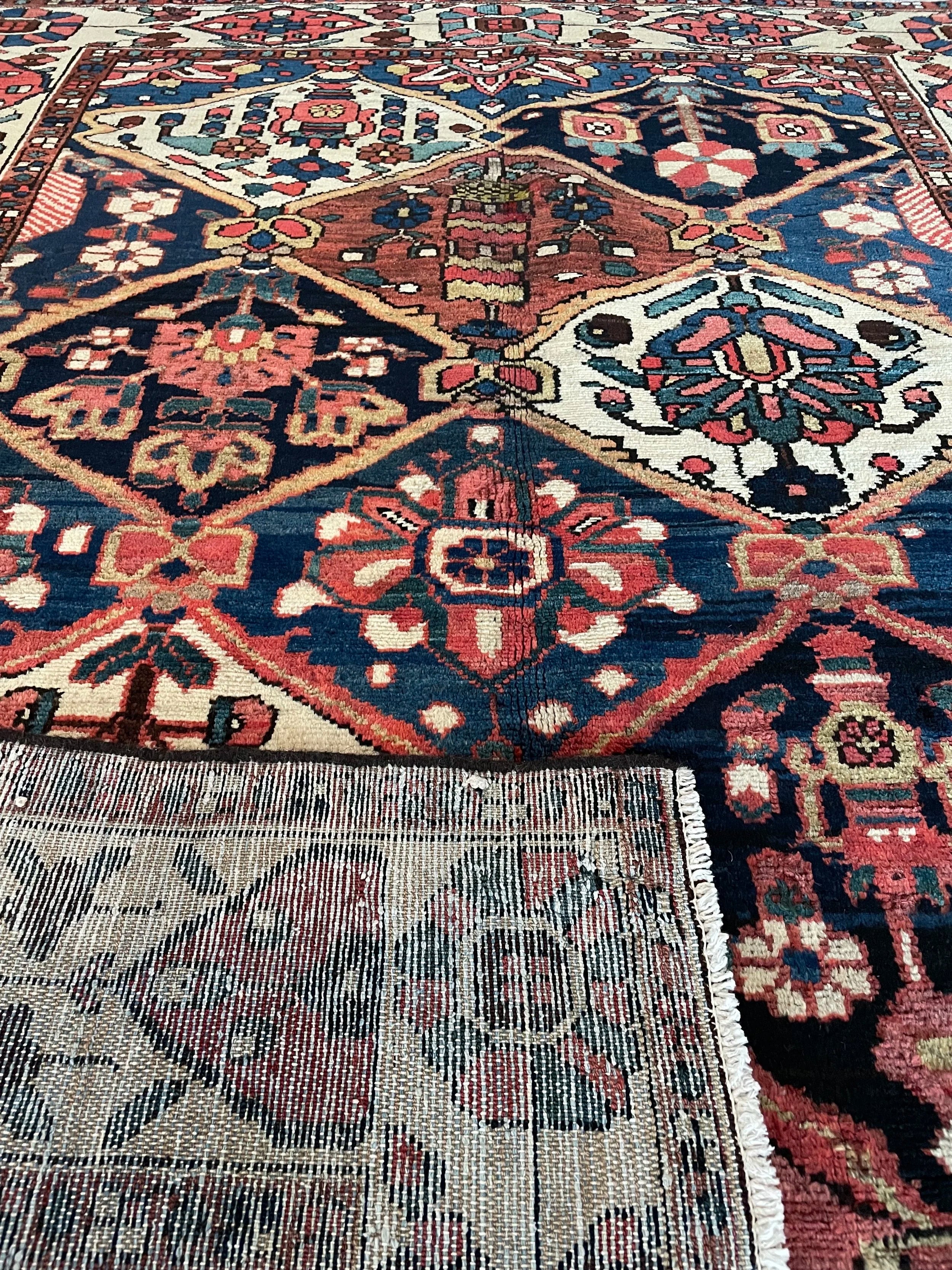 Bakhtiari Semi-Antique Wool Rug (4'9" x 6'7")