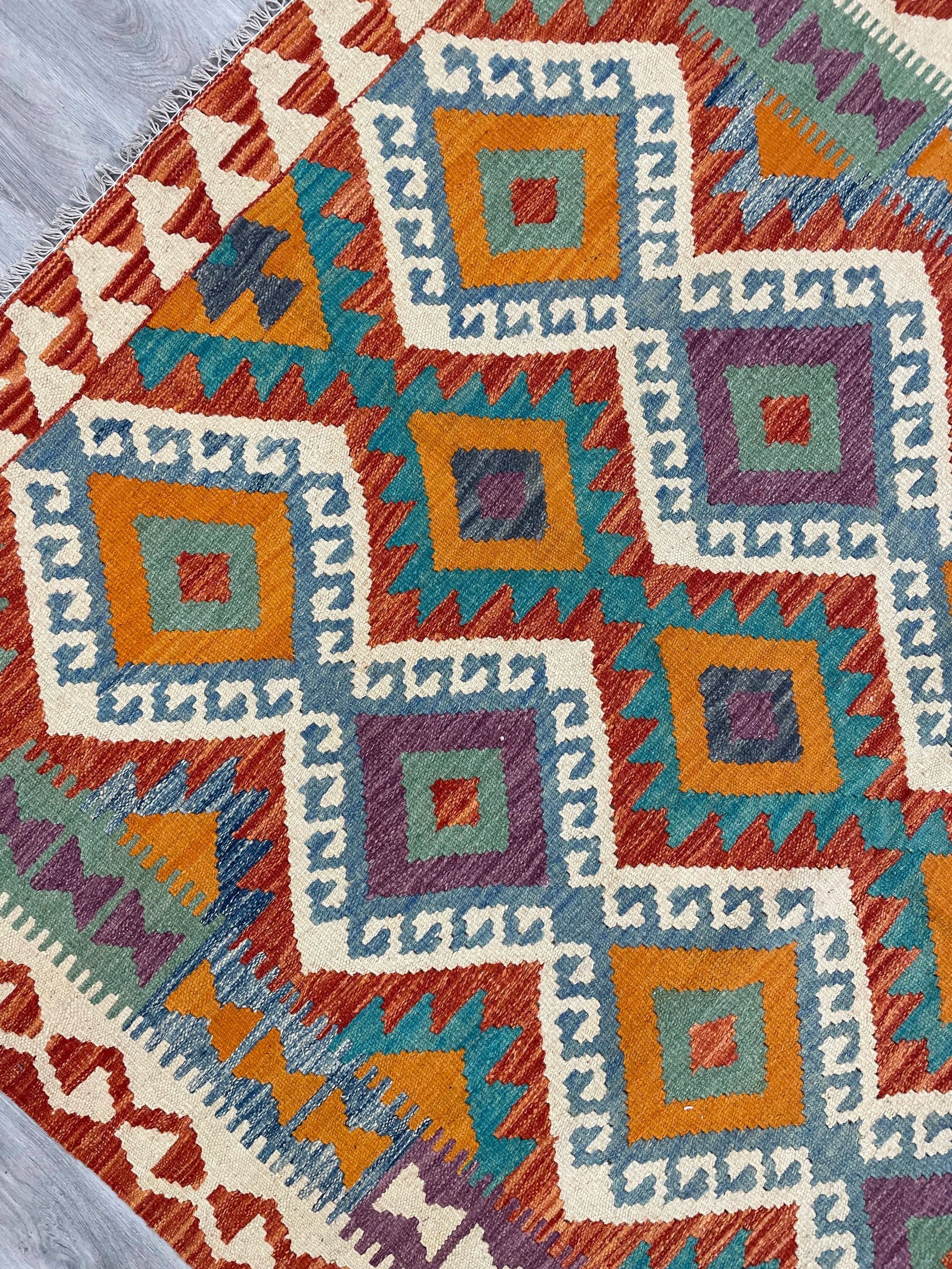 Kilim Rug (5x7)