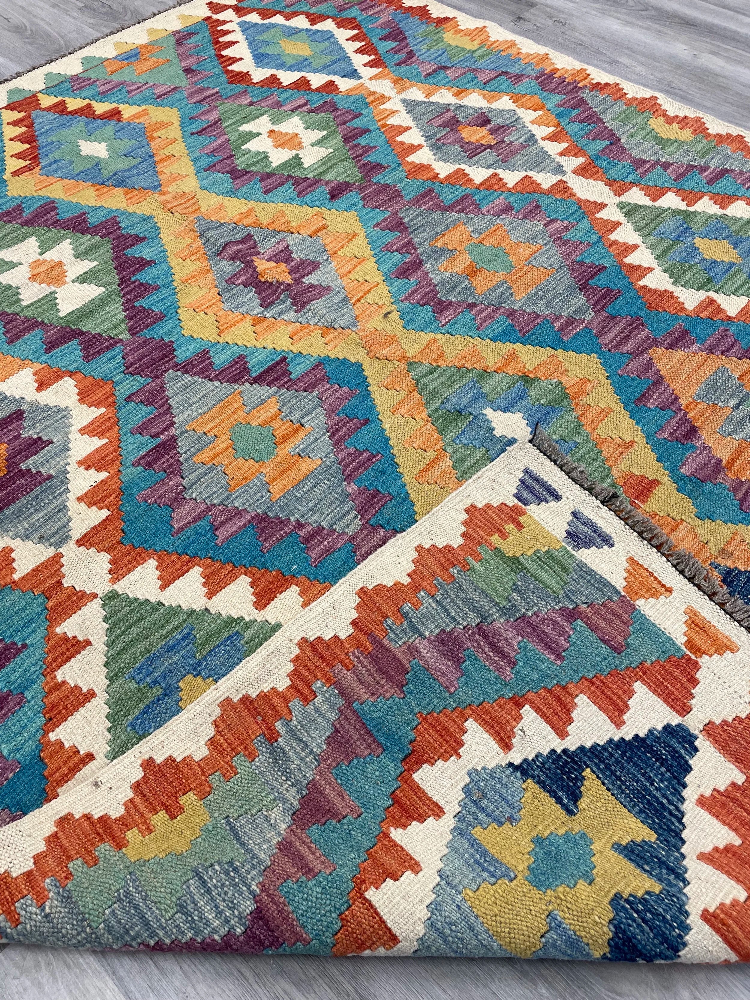 Kilim Rug (5x6)