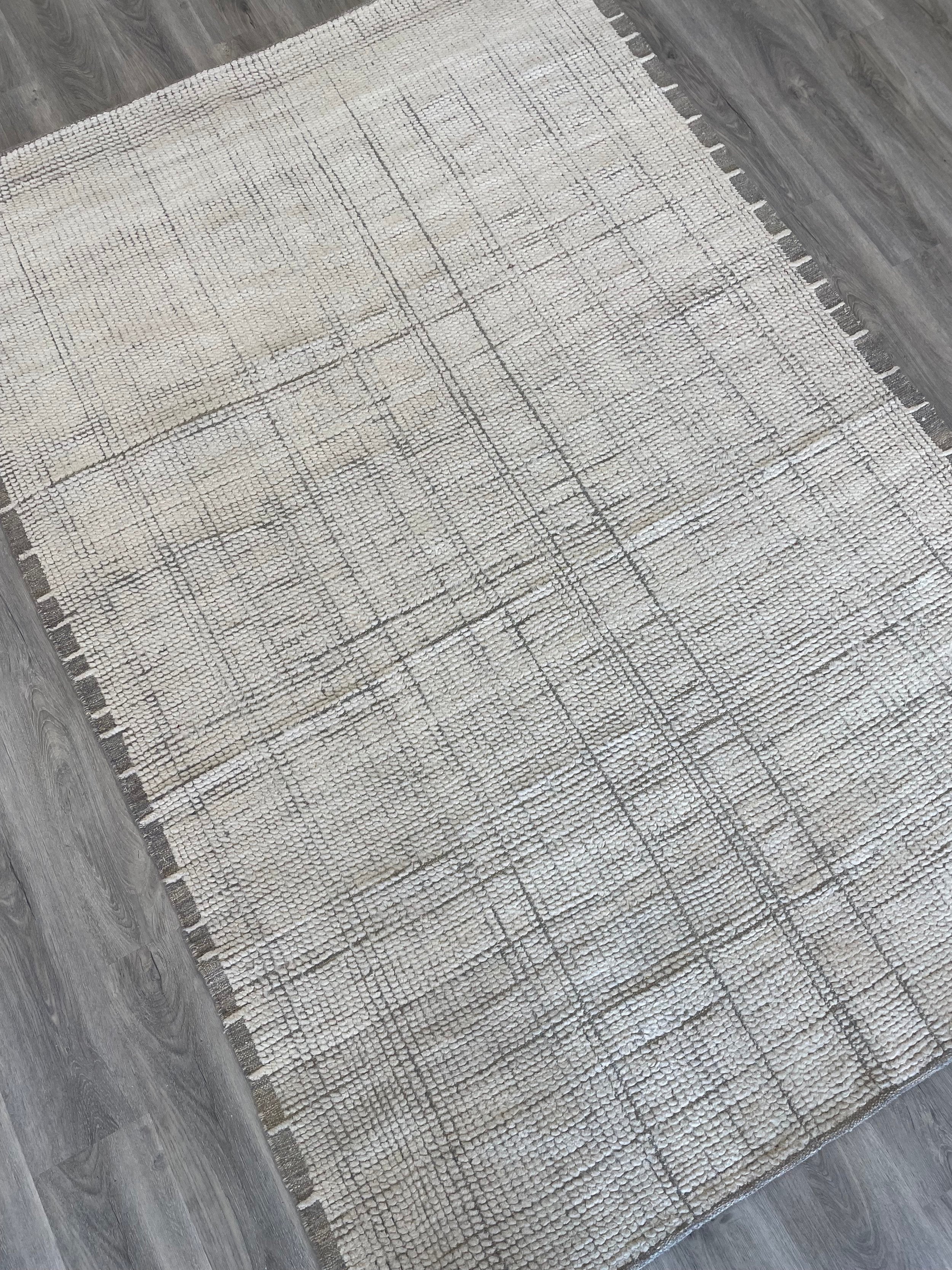 Nomad Collection Neutral Wool Rug (5x8)