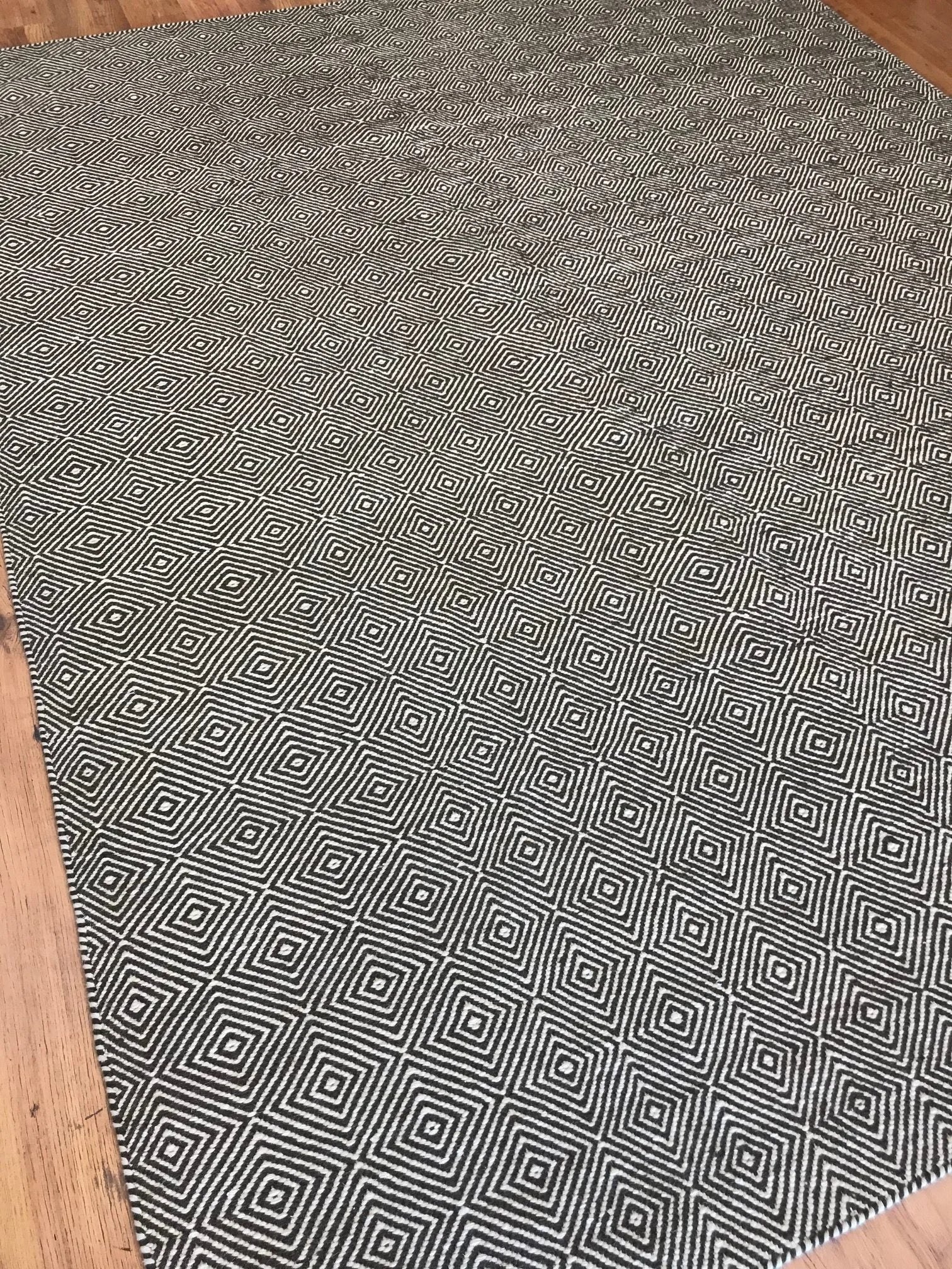 Contemporary Wool Rug (8'0" x 10'0")
