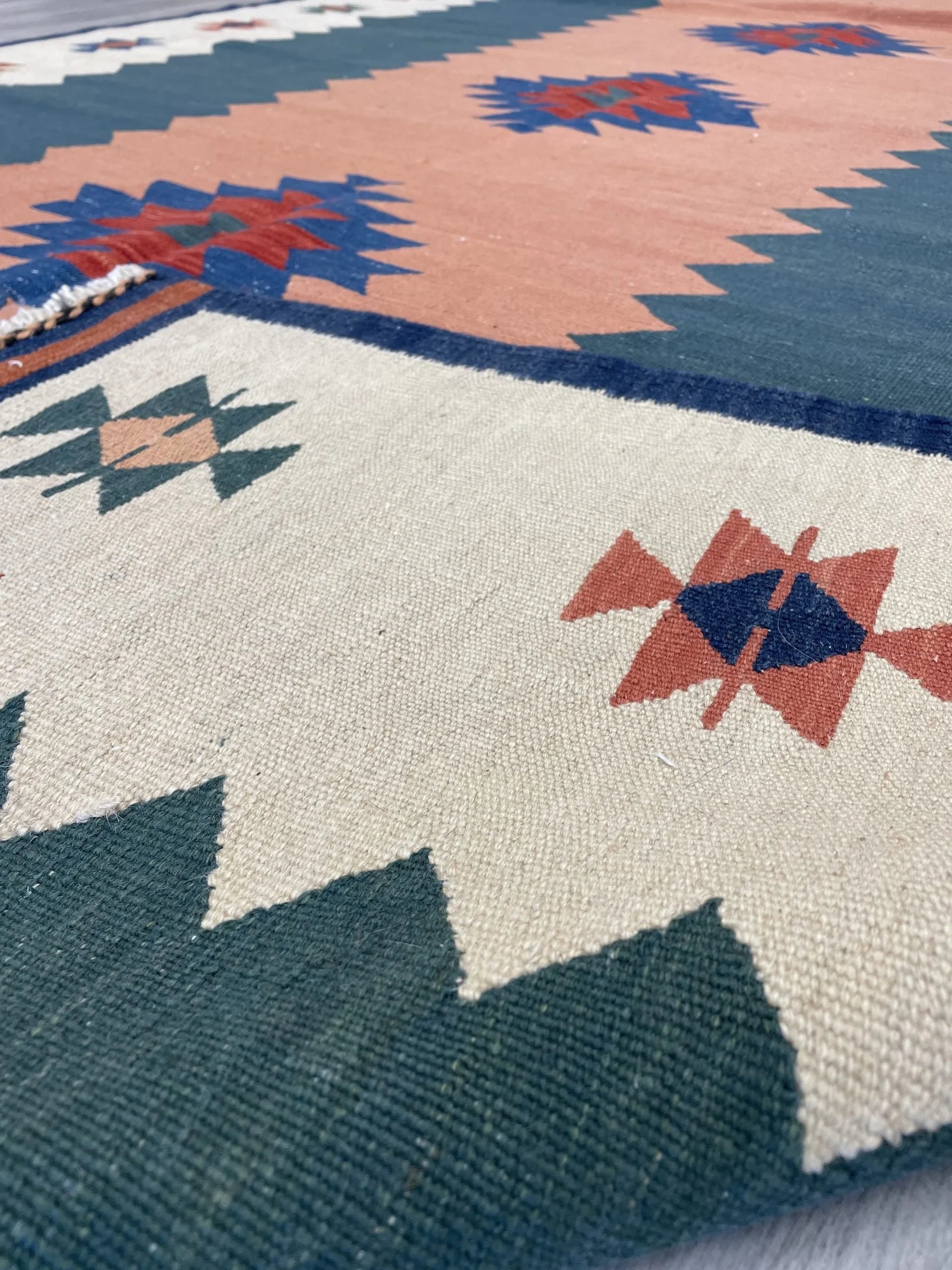 Qashqai Kilim 9'8" x 6'6"