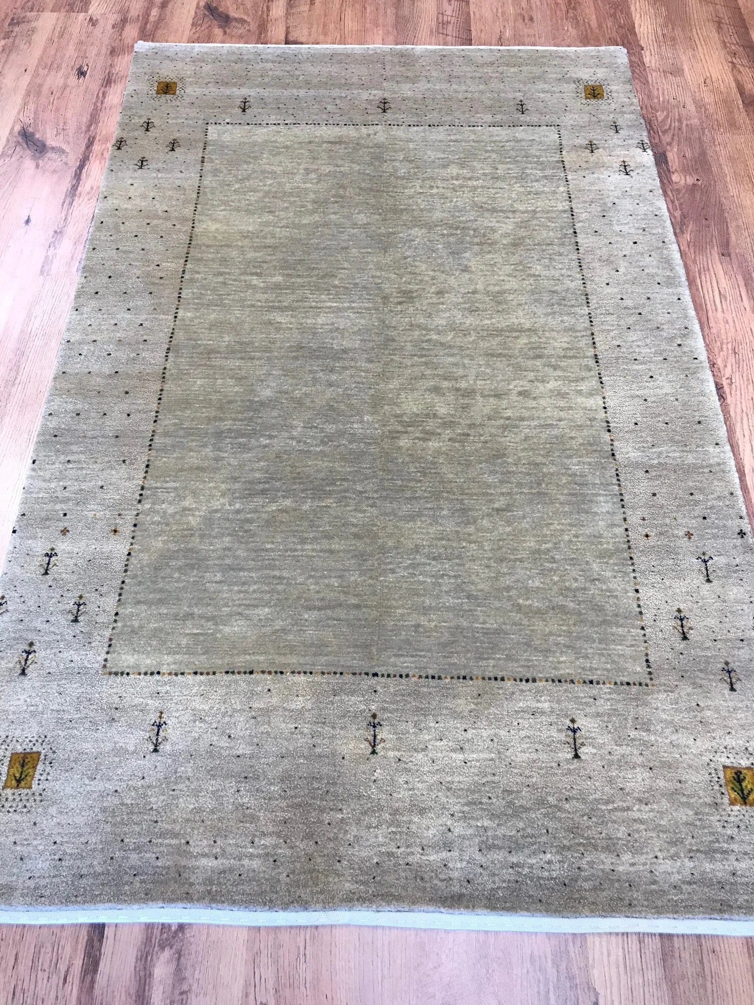 Wool Gabbeh Rug (3'9" x 5'11")