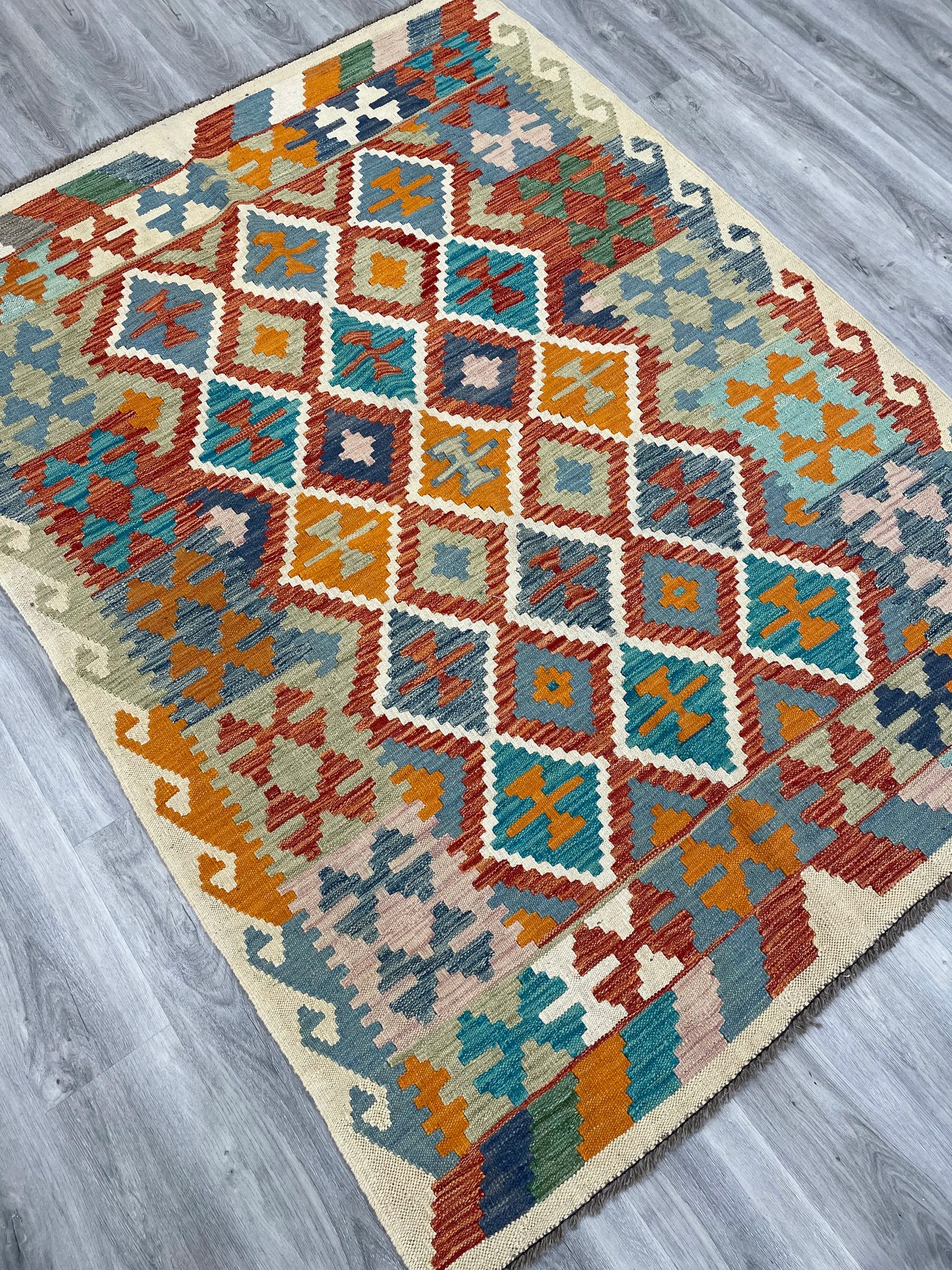 Kilim Rug (5x7)