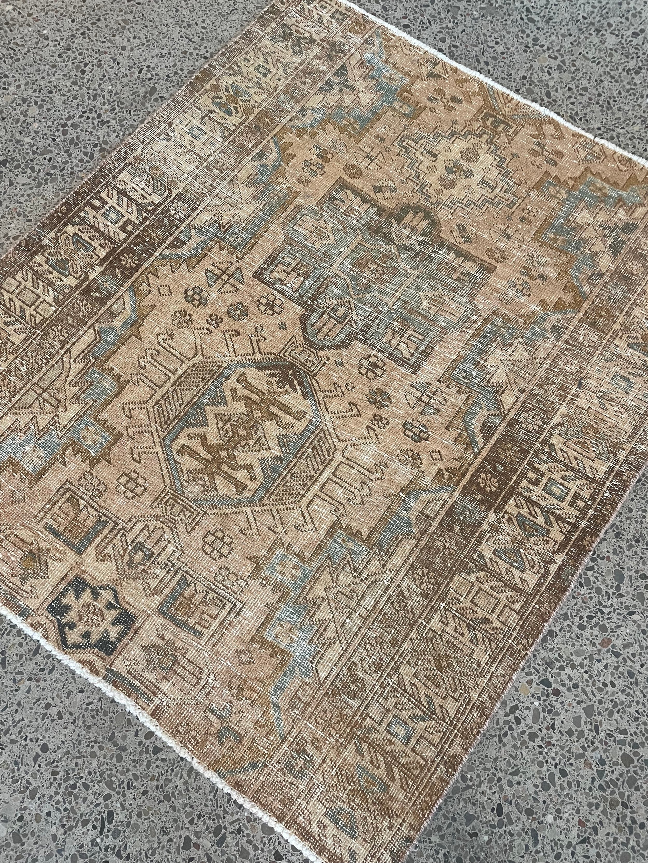Karajeh Vintage Wool Rug (3'7" x 4'2")