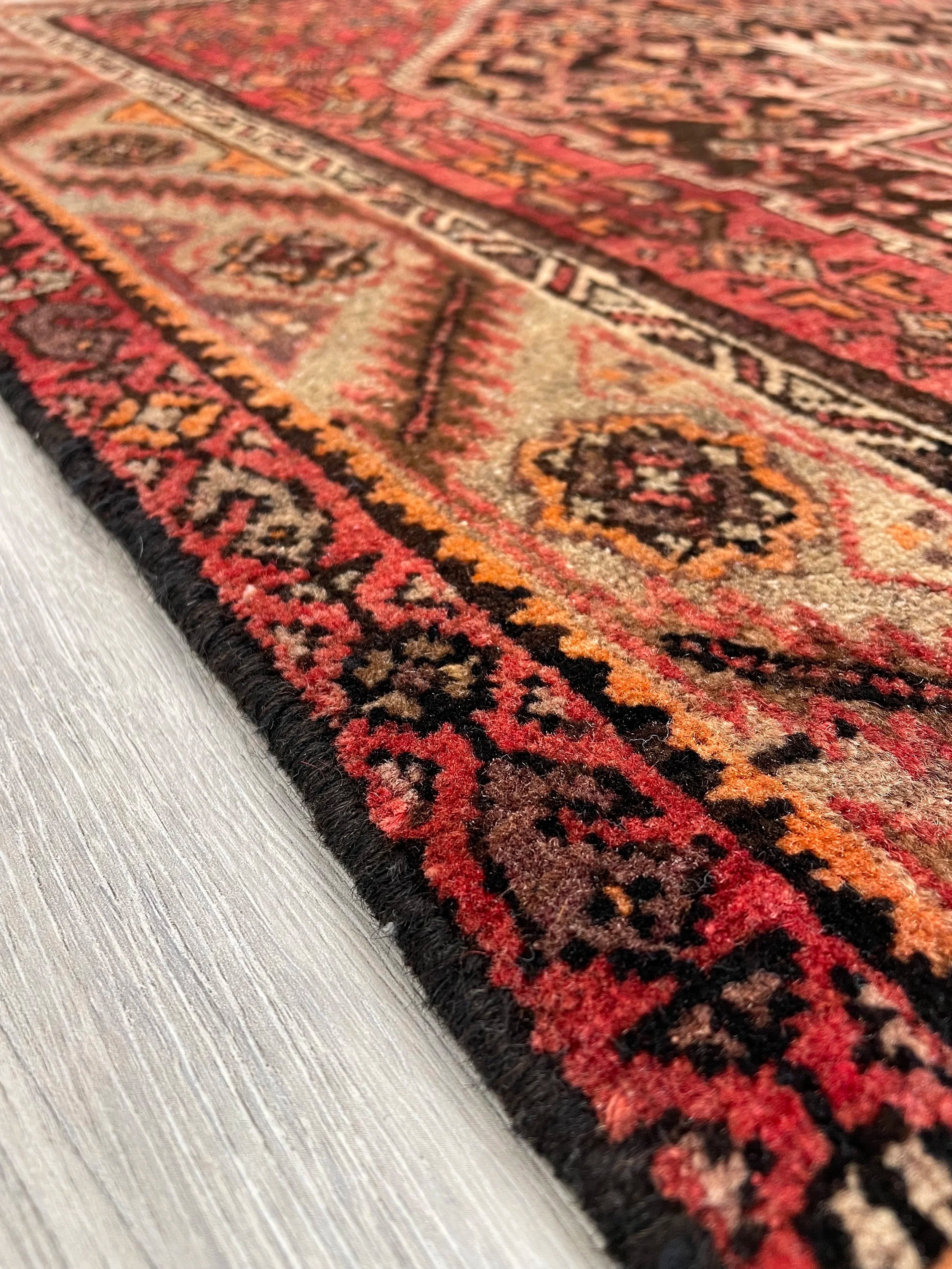 Gholtogh Vintage Wool Rug (3'5" x 5'2")