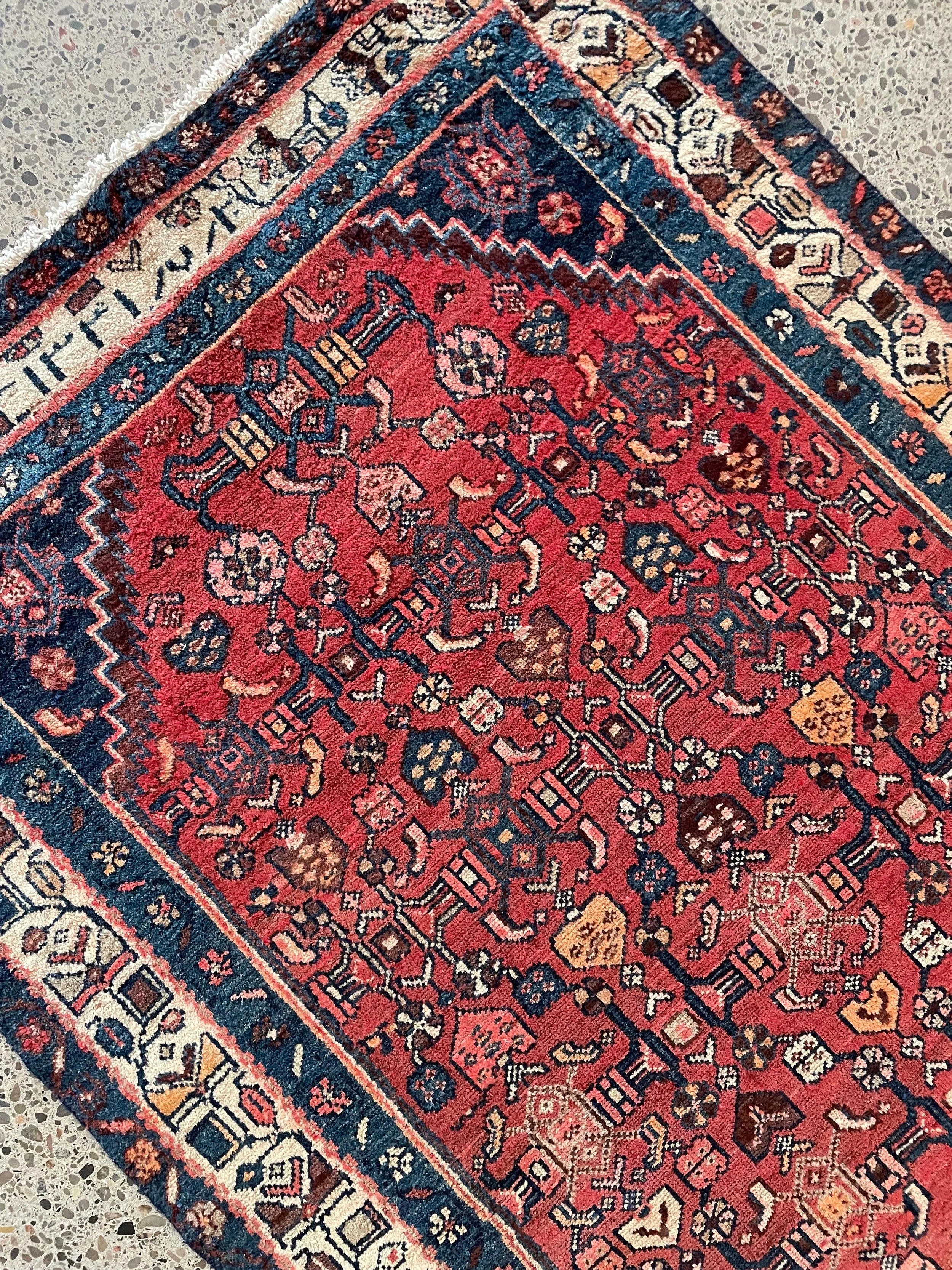 Hamedan Semi-Antique Wool Rug (3'7" x 6'5")