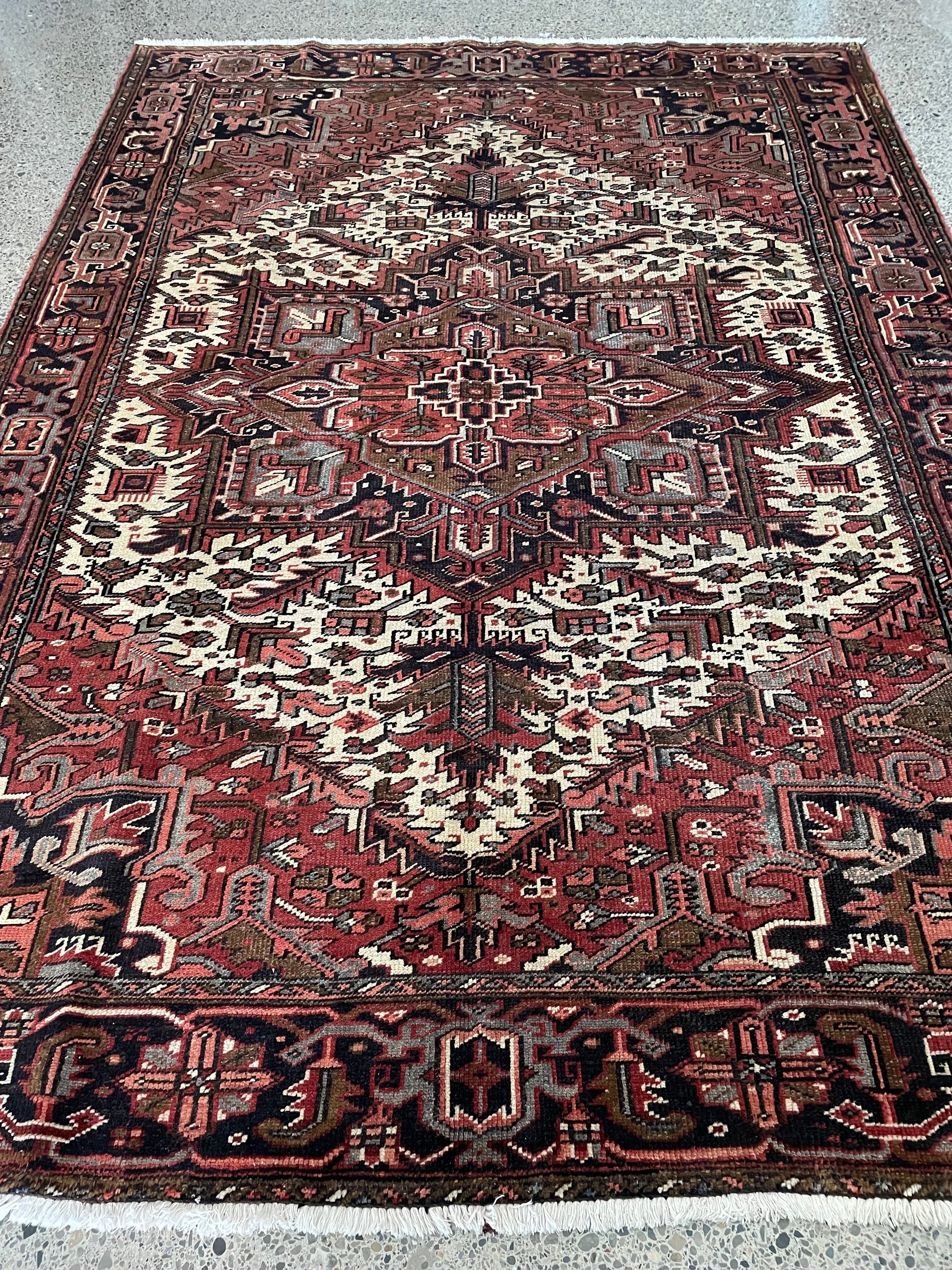 Wool Heriz Rug (7'8" x 10'6")