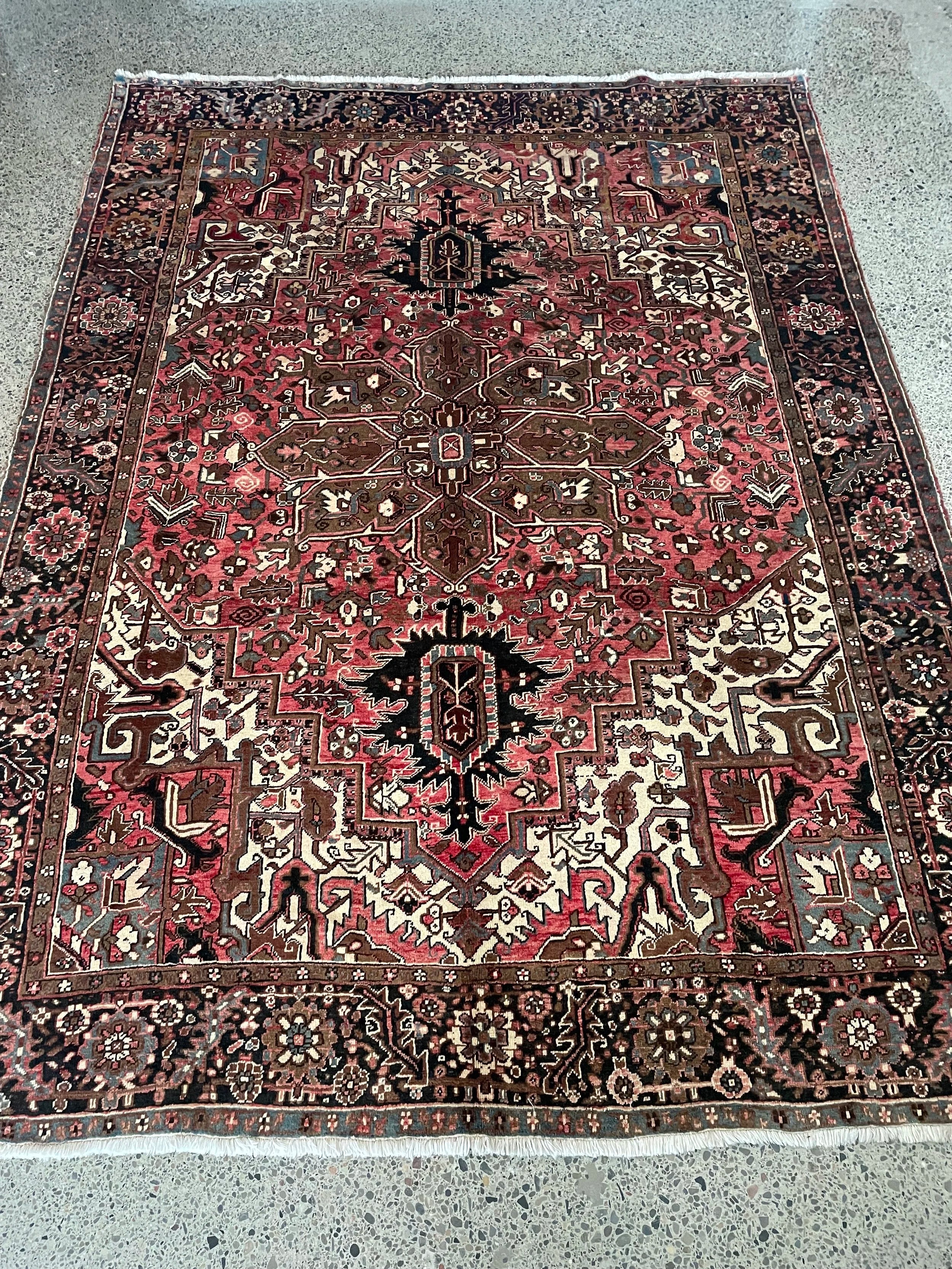 Heriz Wool Rug (7'11" x 10'6")