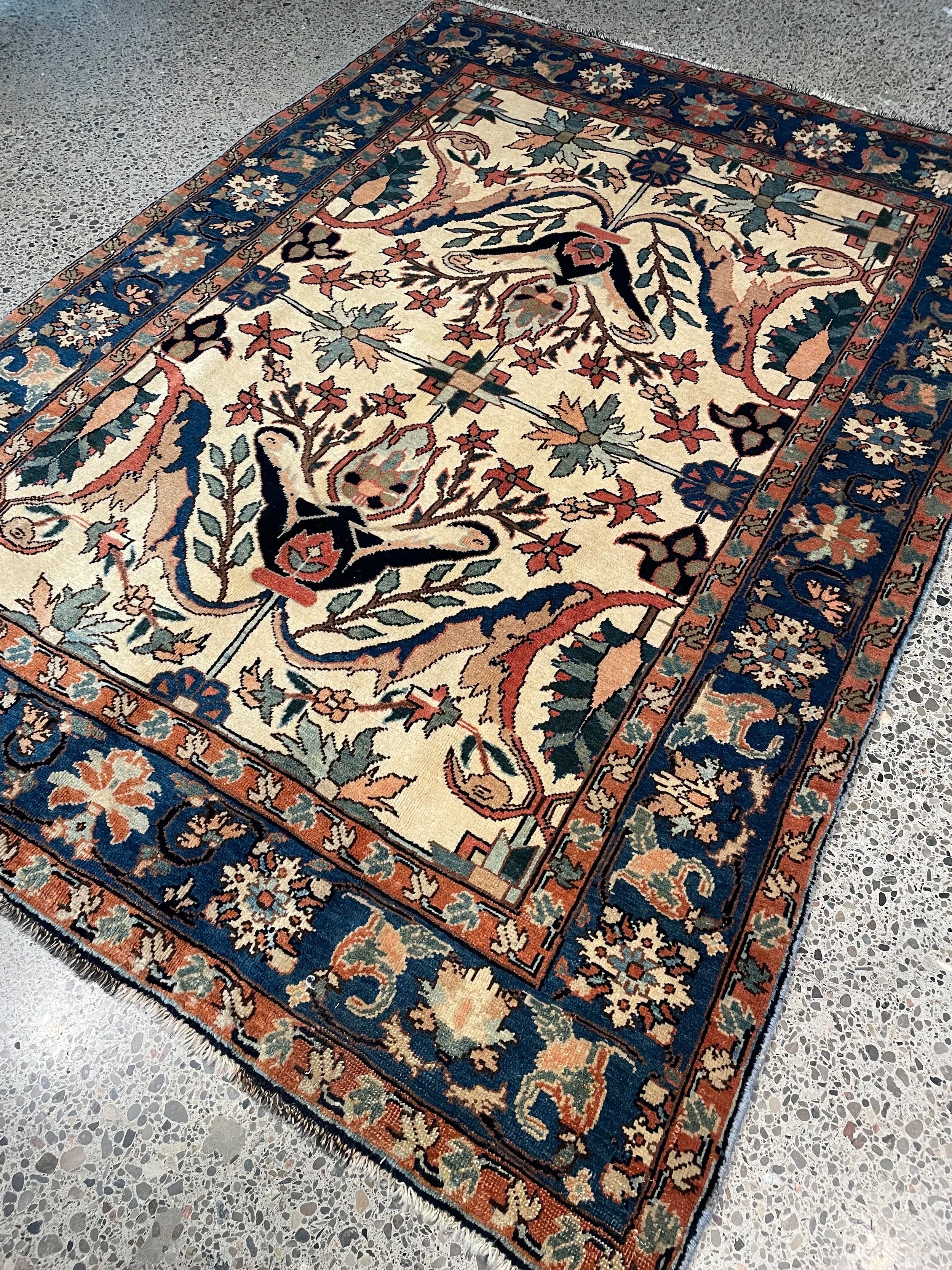 Heriz Semi-Antique Wool Rug (5'5" x 7'5")