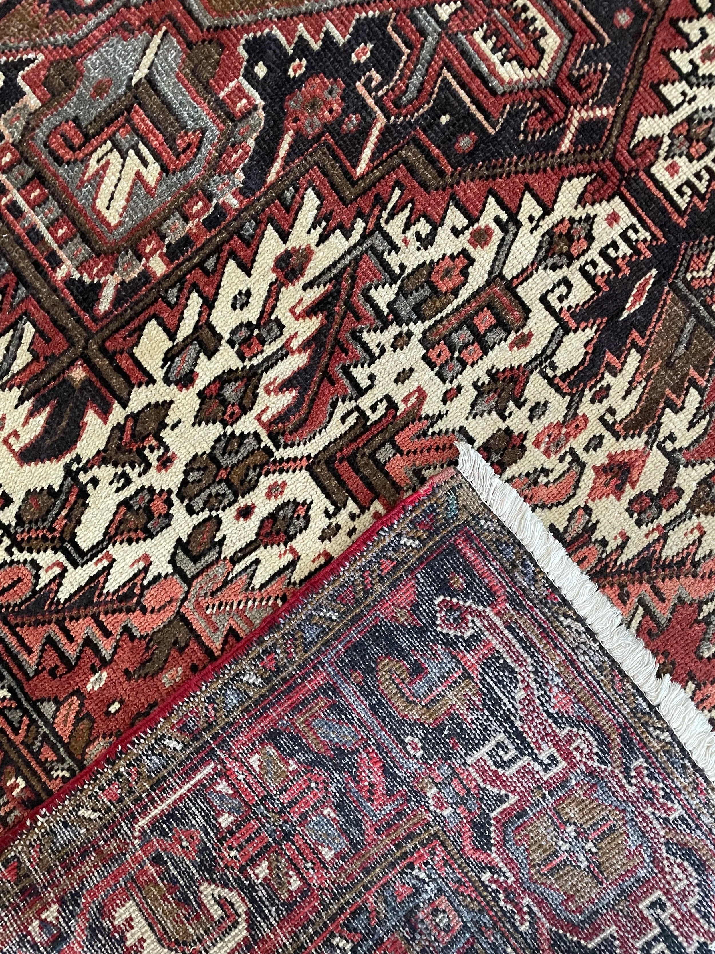 Wool Heriz Rug (7'8" x 10'6")