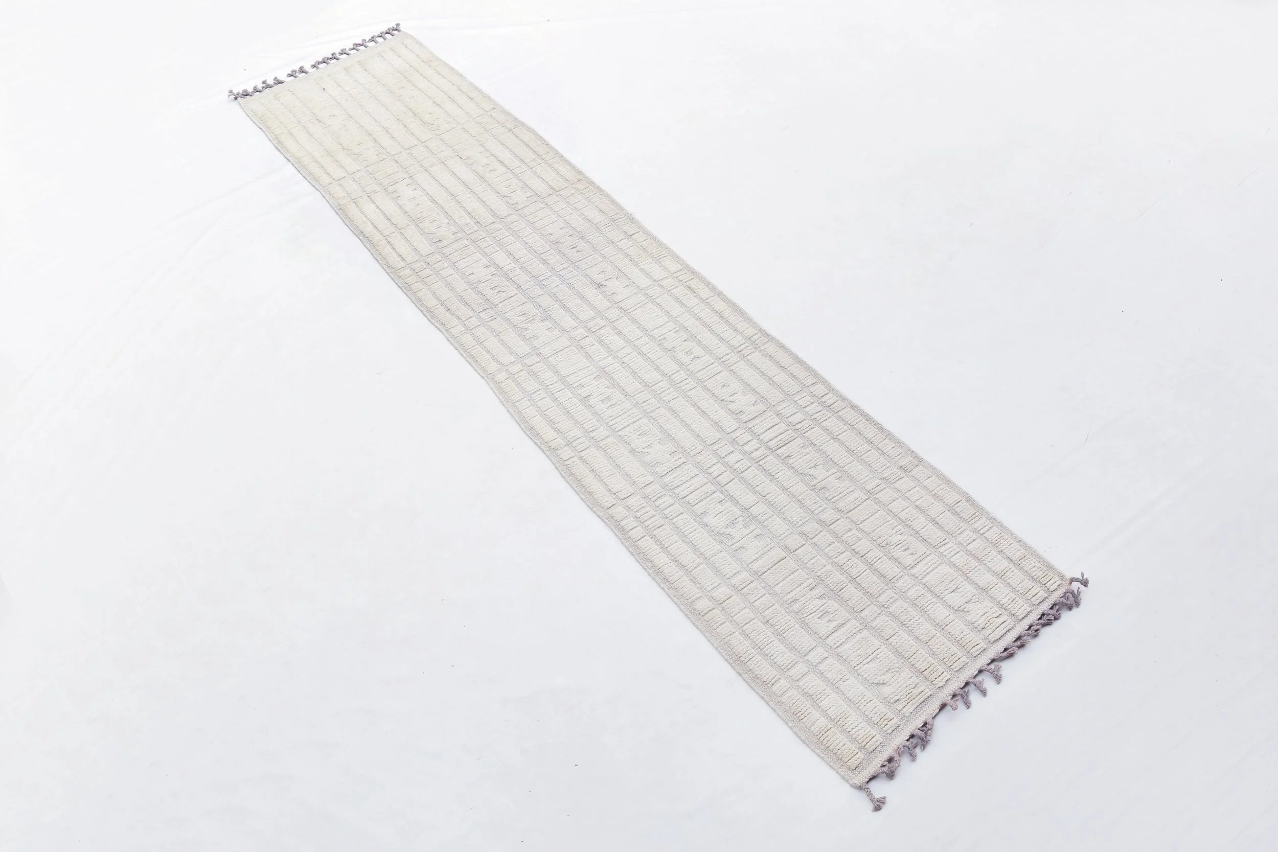 Neutral Modern Rug Runner (2'6" x 11'9")