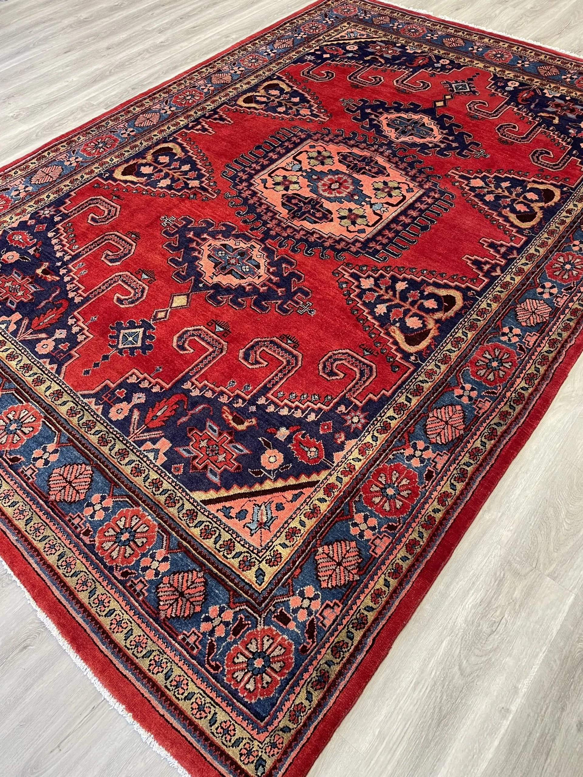 Viss Tribal Wool Rug (6'10" x 9'11")