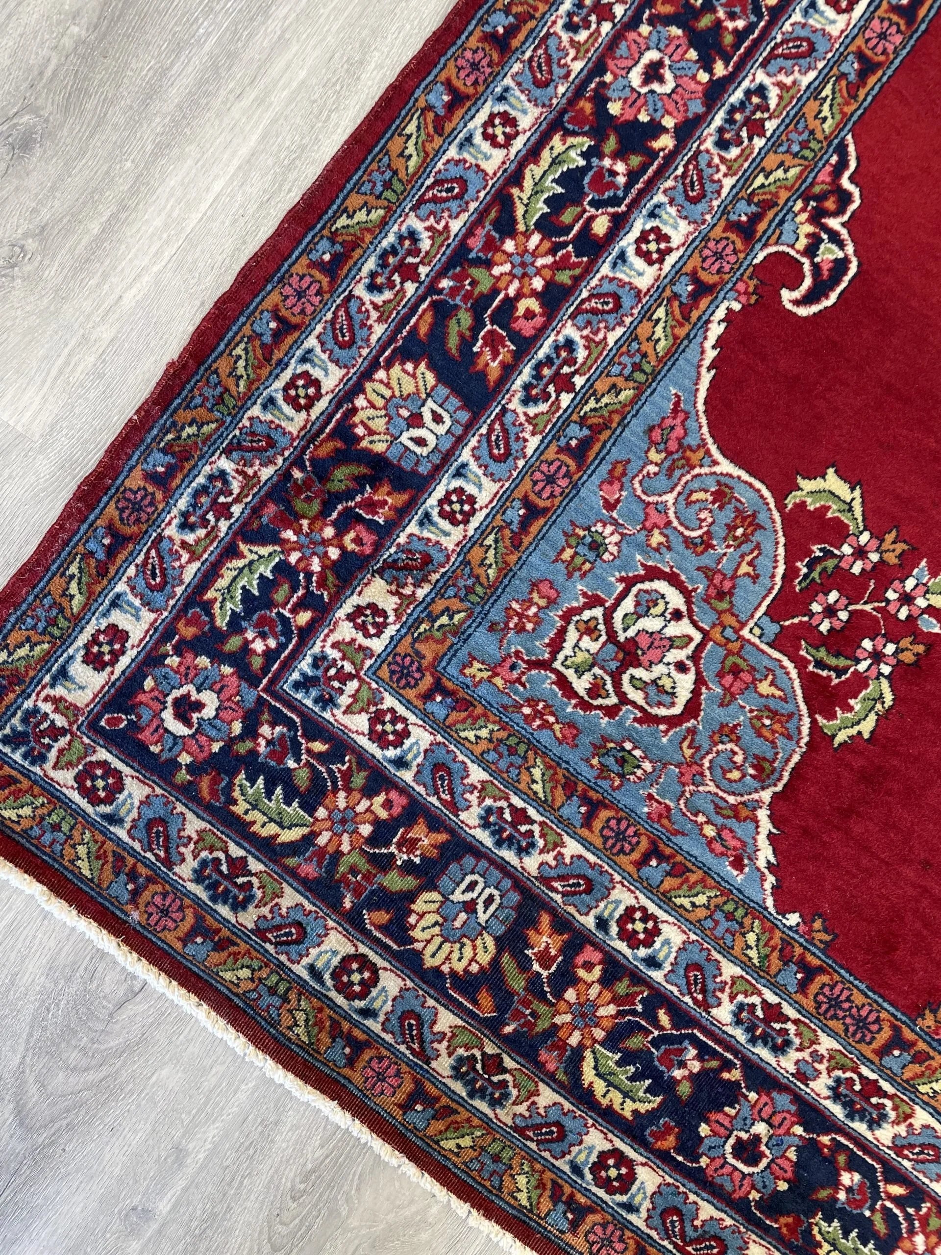Kashan Vintage Wool Rug (3'11" x 6'1")