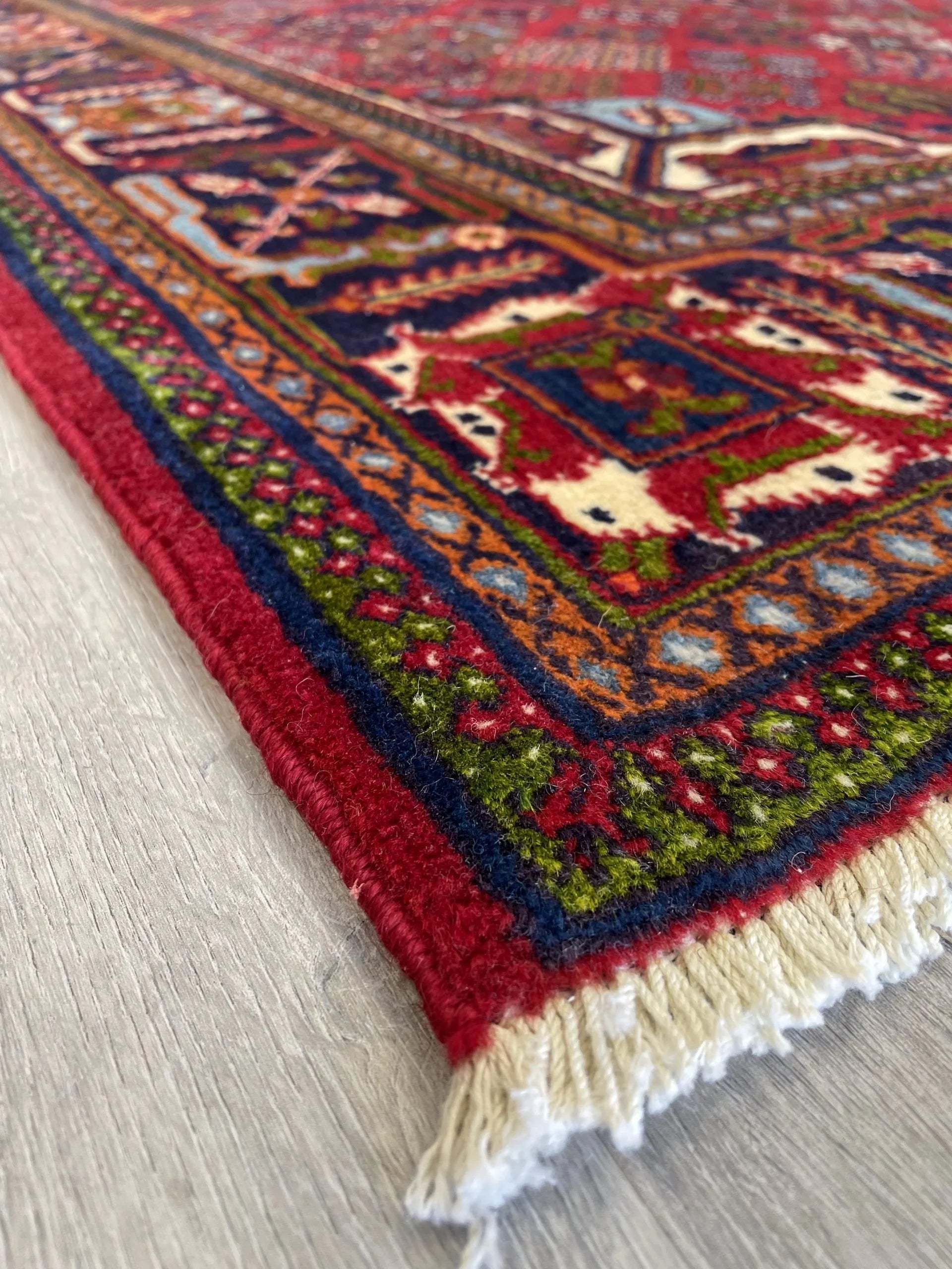 Meymeh Tribal Wool Rug (5'3" x 8'5")