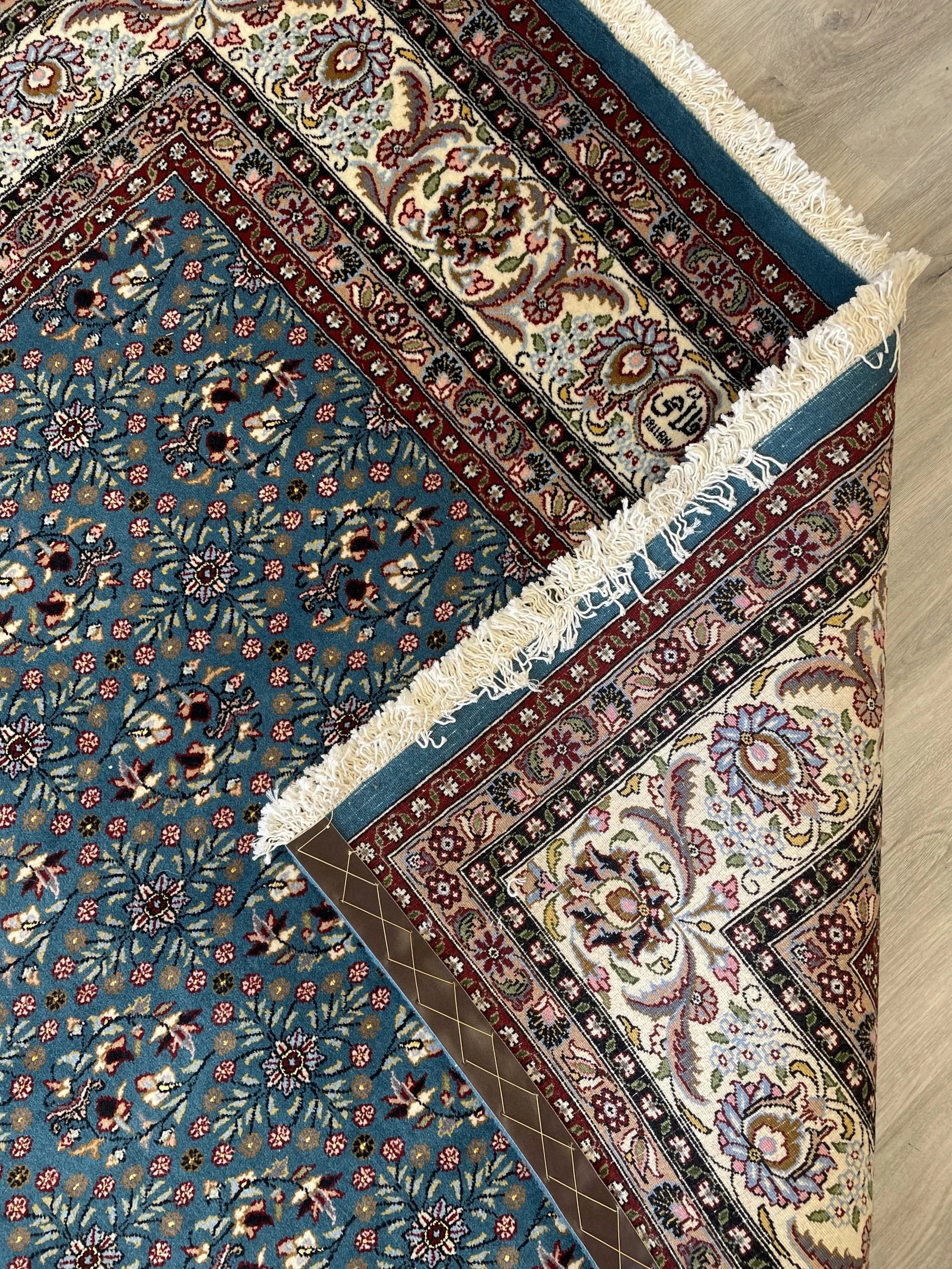 Moud Wool & Silk Rug (5'0" x 7'1")