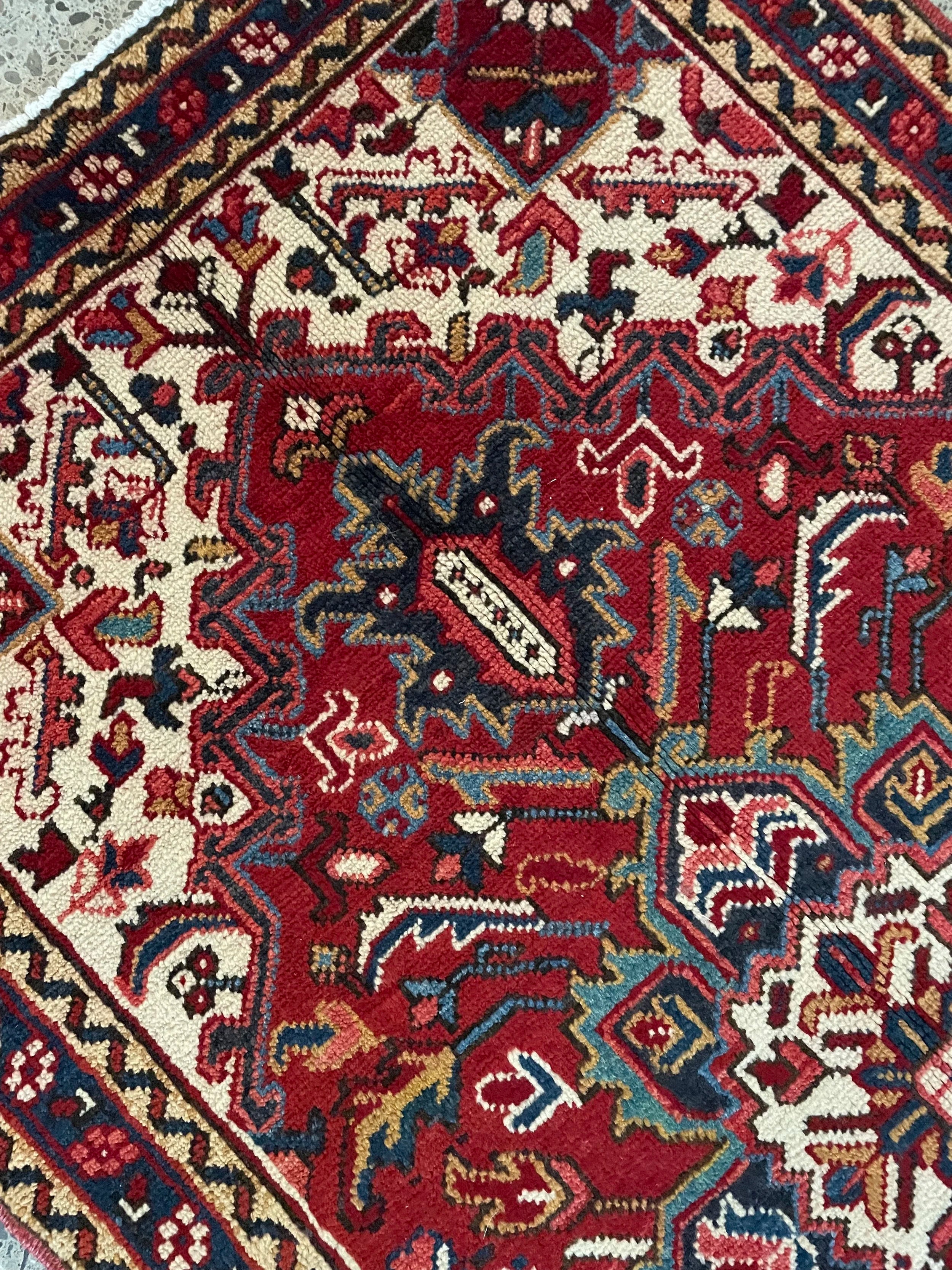 Heriz Wool Rug (2'11" x 5'0")