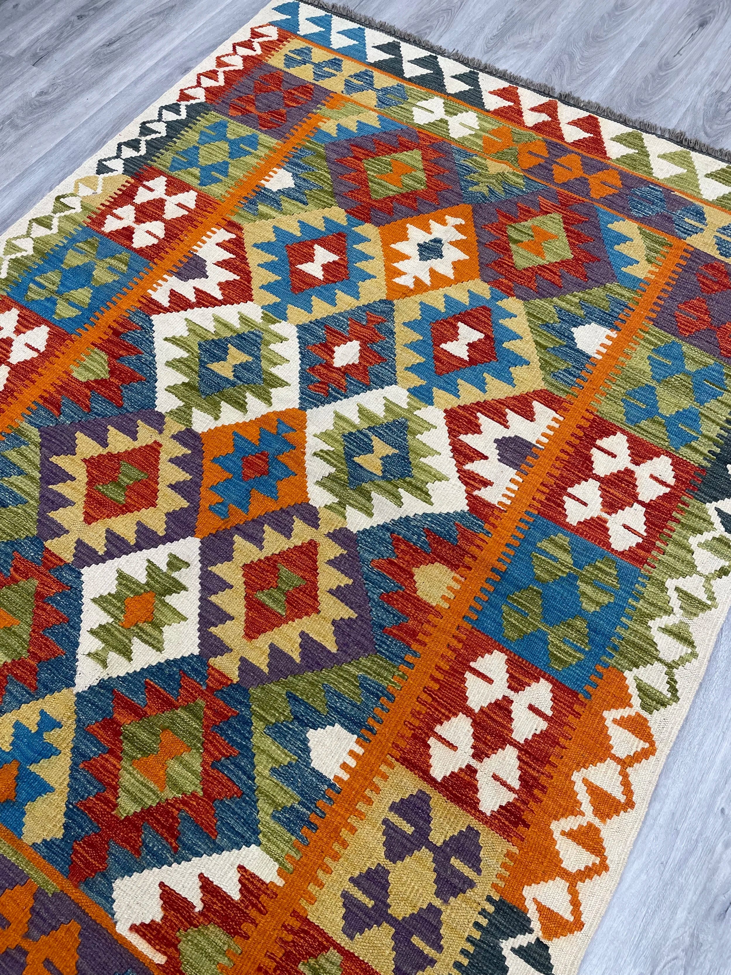 Kilim Rug (5x7)