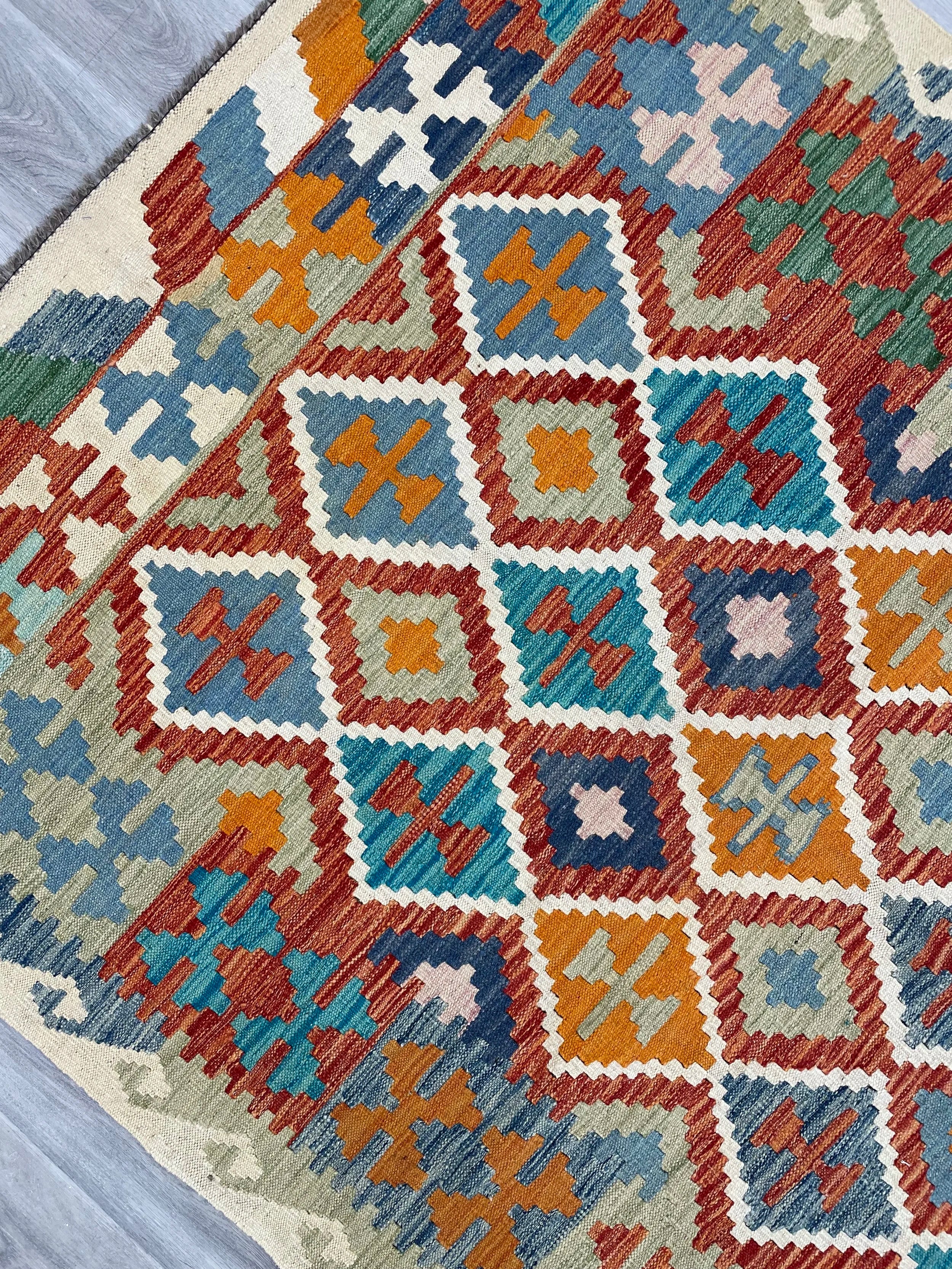 Kilim Rug (5x7)