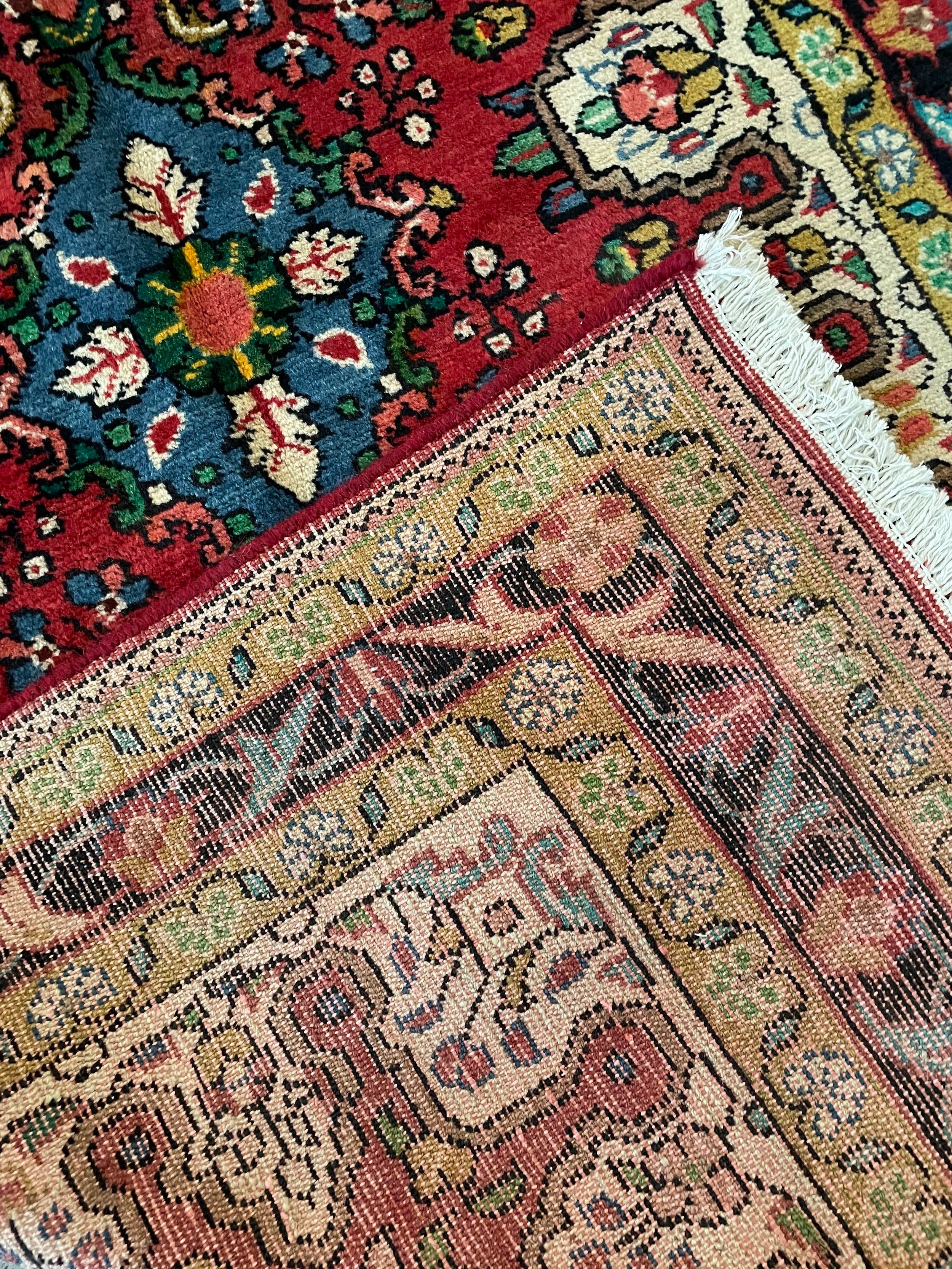 Lilihan Wool Rug (3'3" x 5'9")