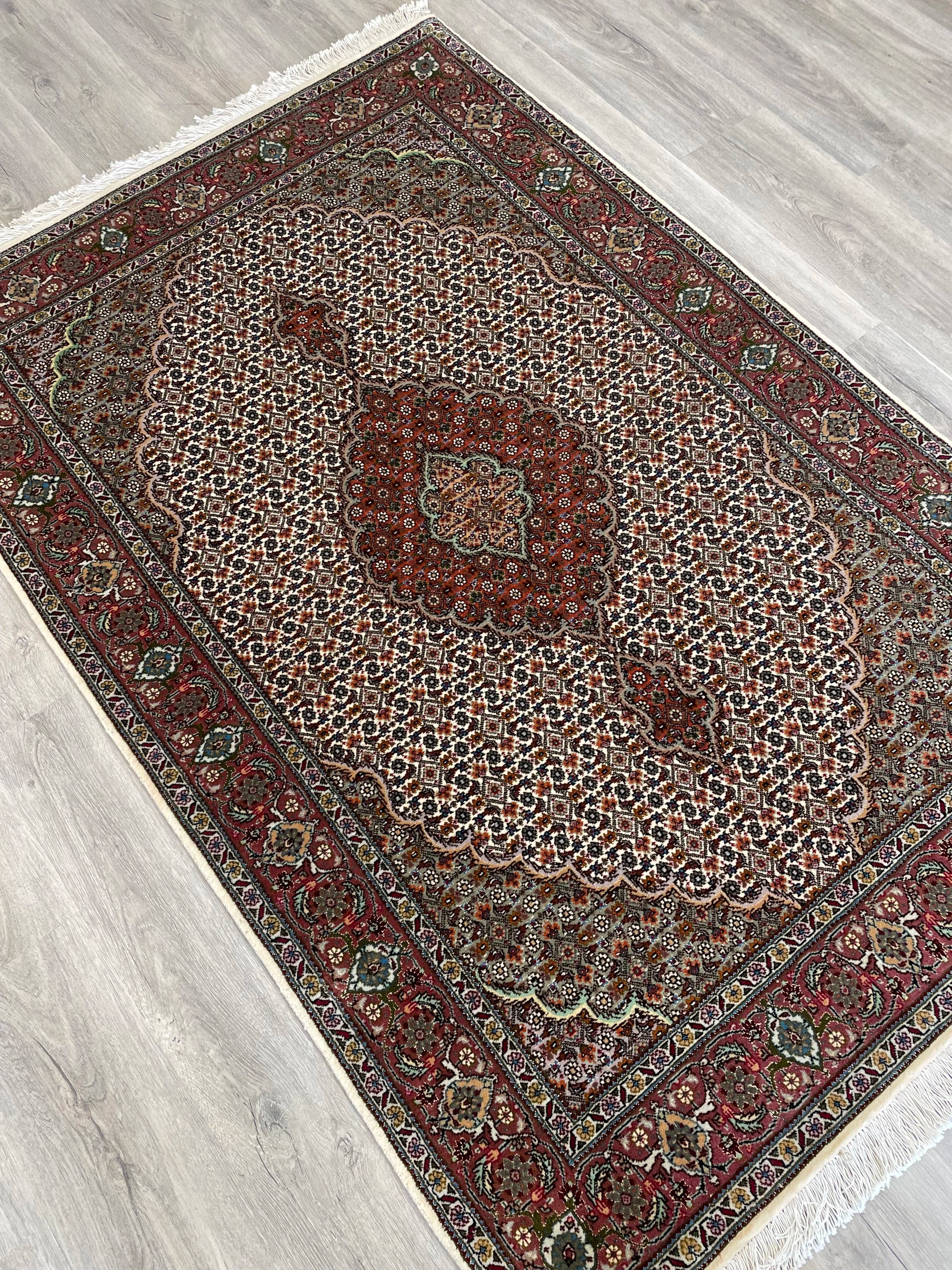 Tabriz Mahi Wool & Silk Rug (3'5" x 5'2")