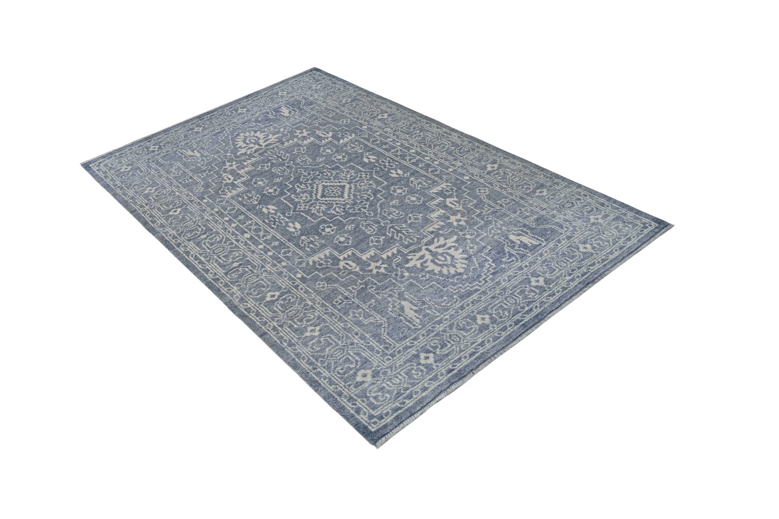 Heritage Collection Wool Rug (5’0” x 8’0”)