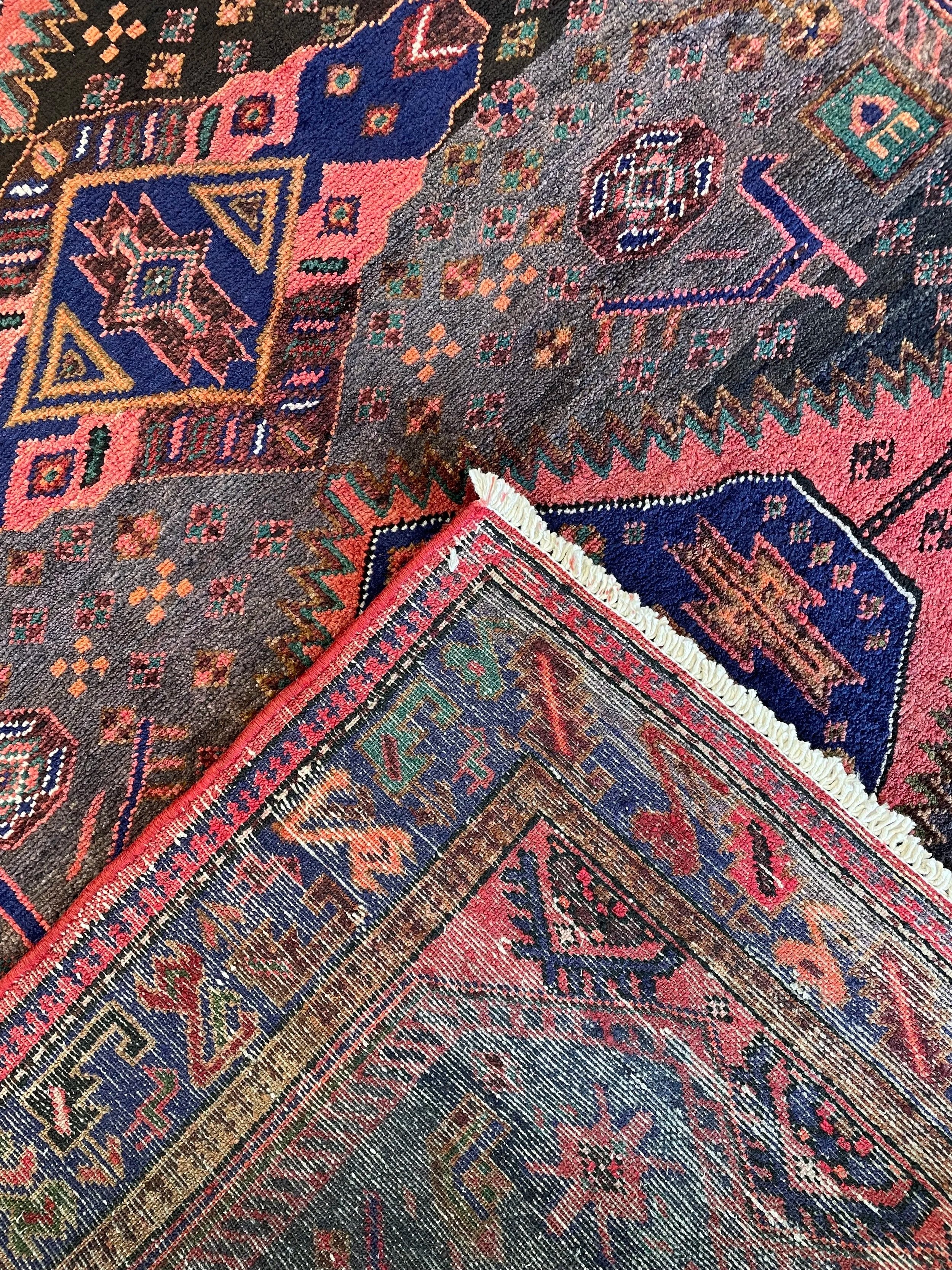 Zanjan Wool Rug (4'5" x 7'0")