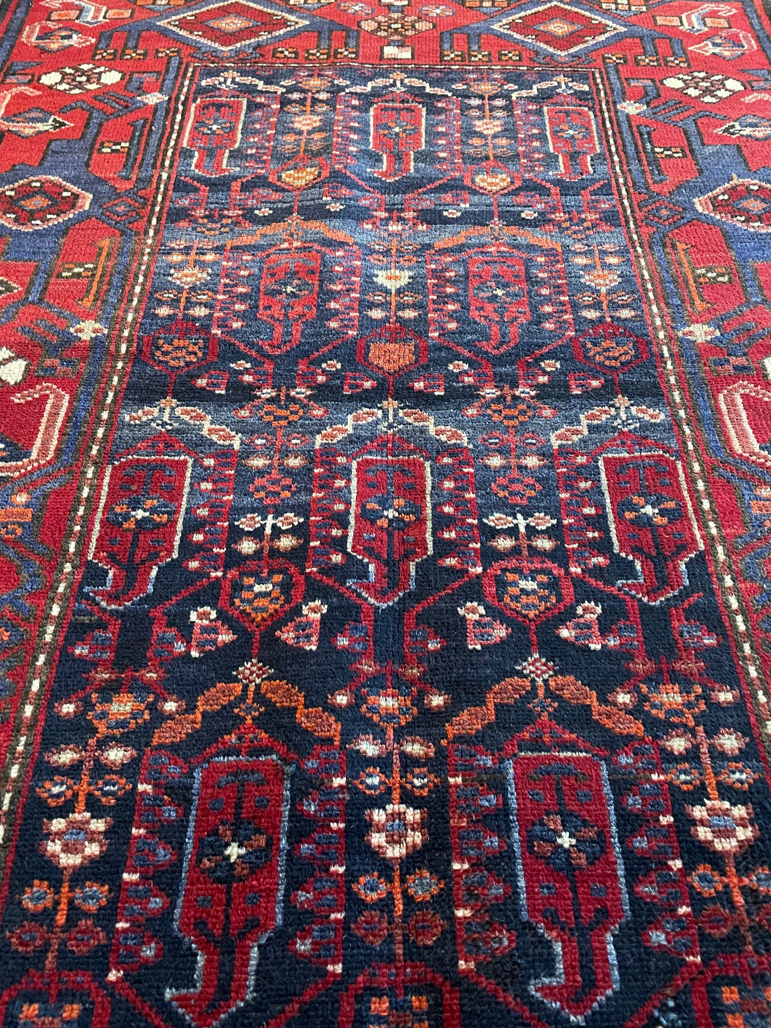 Zanjan Vintage Wool Rug (3'3" x 4'7")
