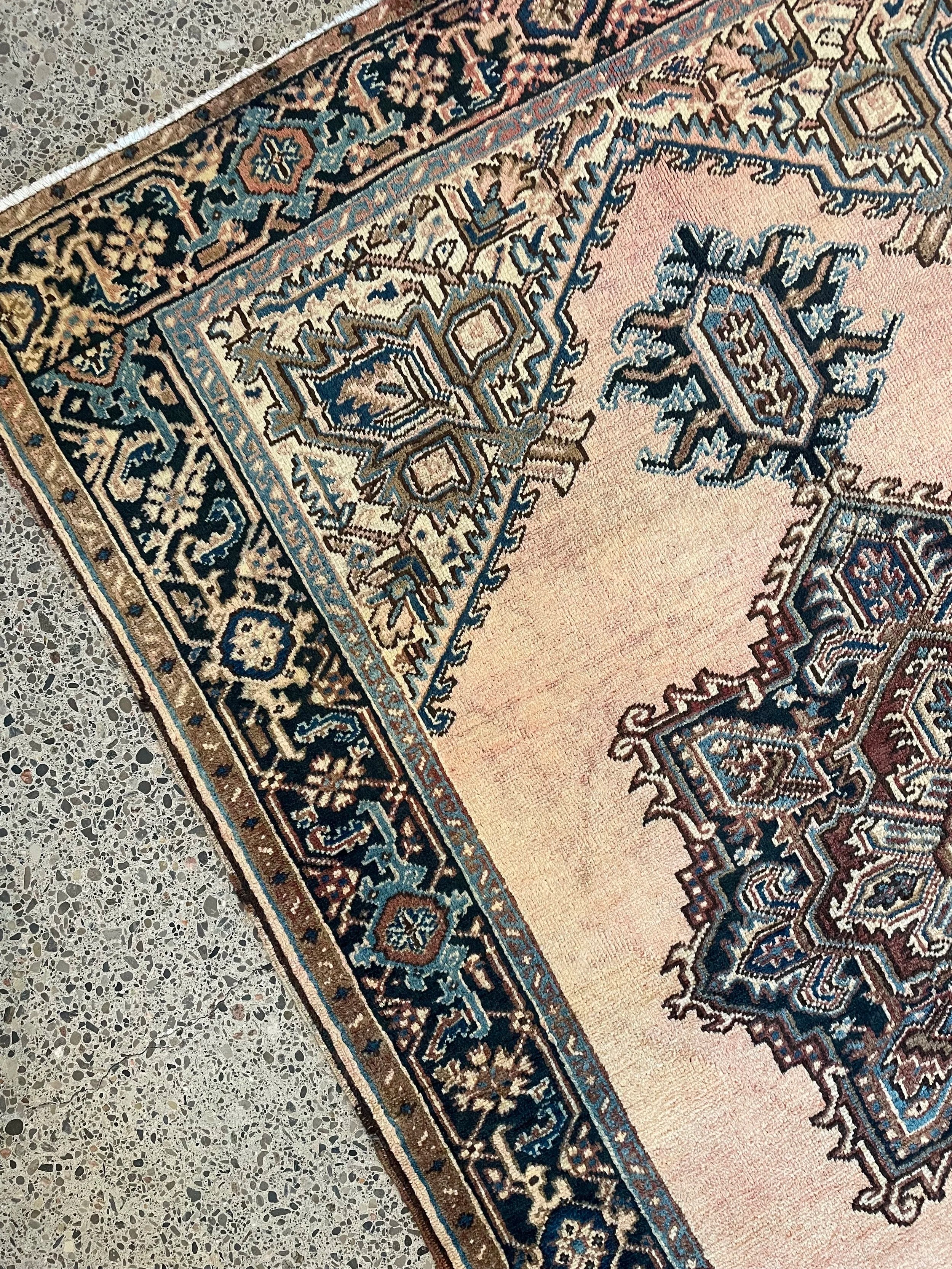 Heriz Semi-Antique Wool Rug (4'7" x 6'7")