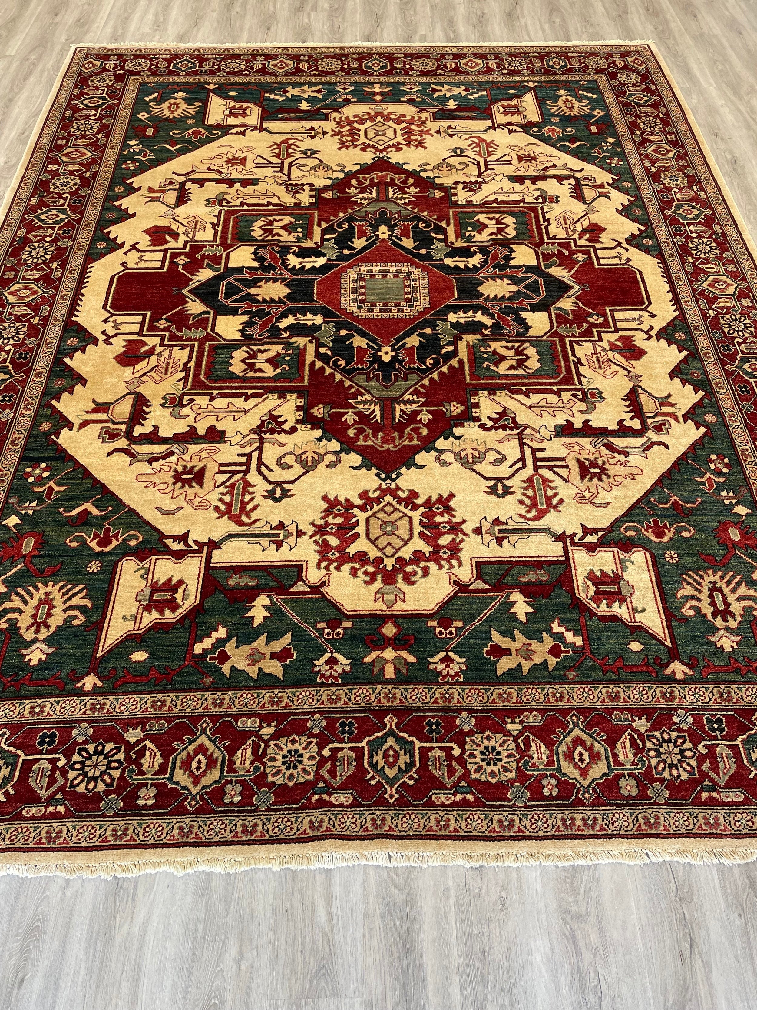 Heriz Design Wool Rug (9'4" x 11'10")