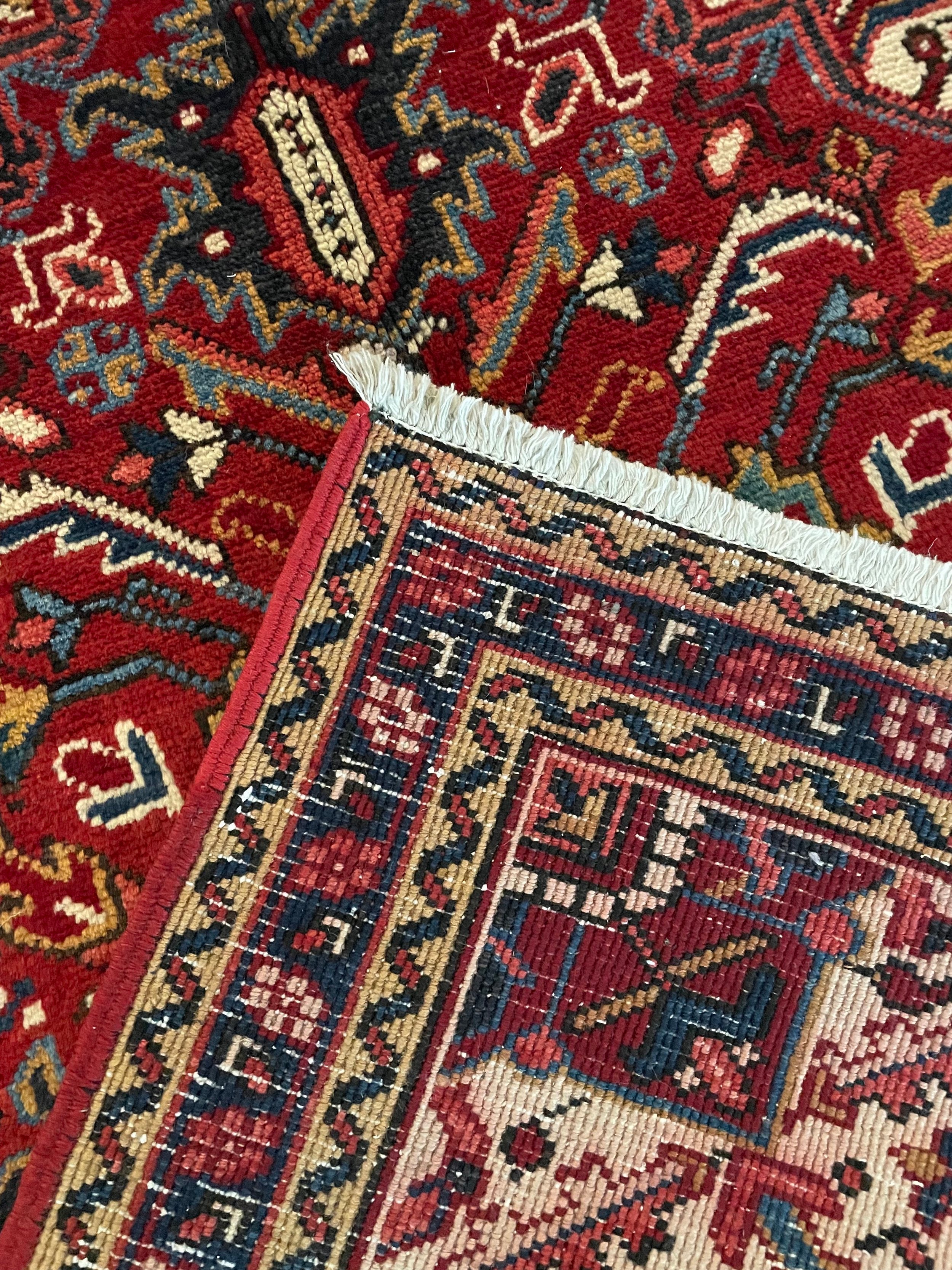 Heriz Wool Rug (2'11" x 5'0")