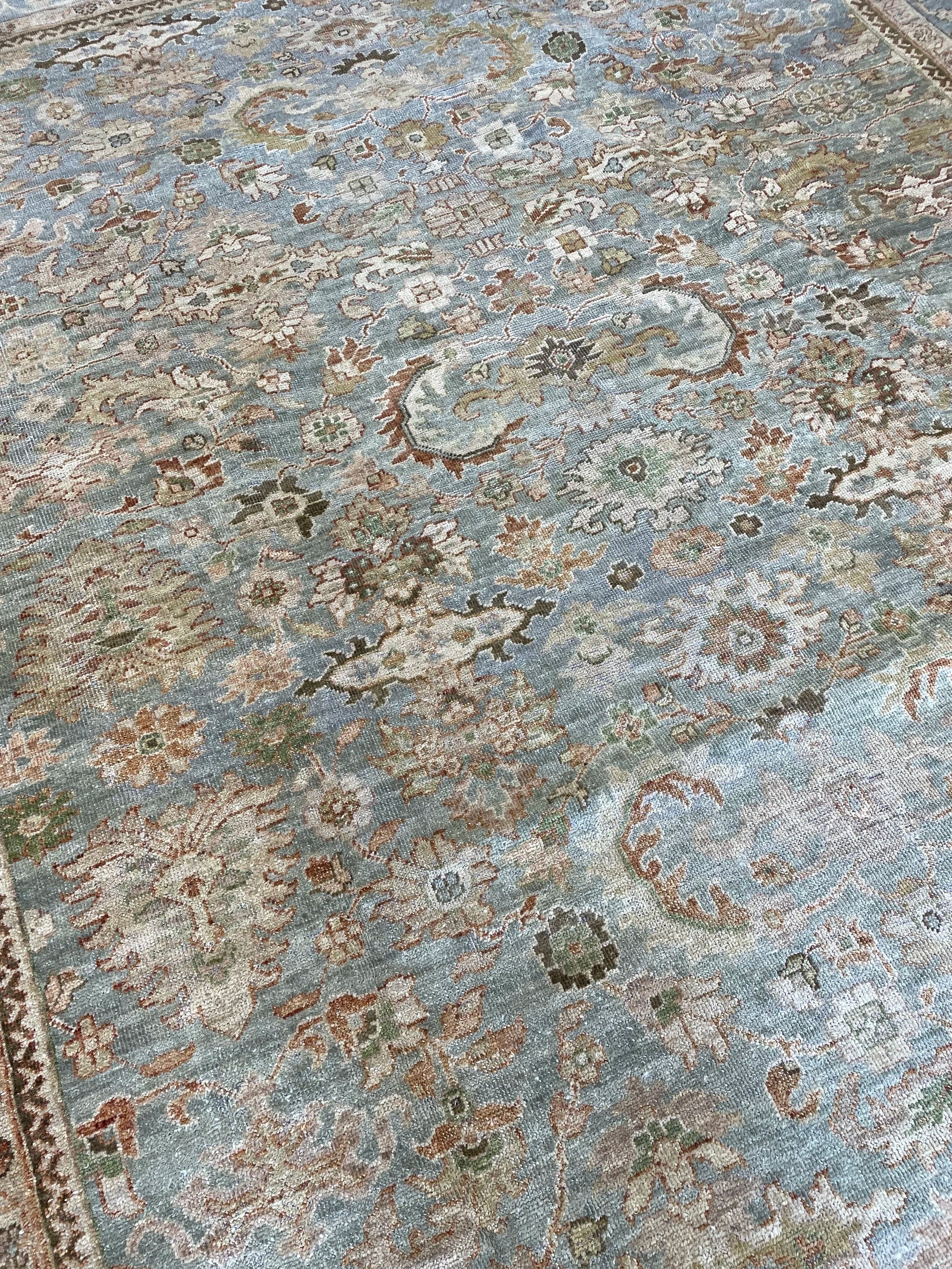 Vintage Indo Heriz Wool Rug (9'8" x 13'6")