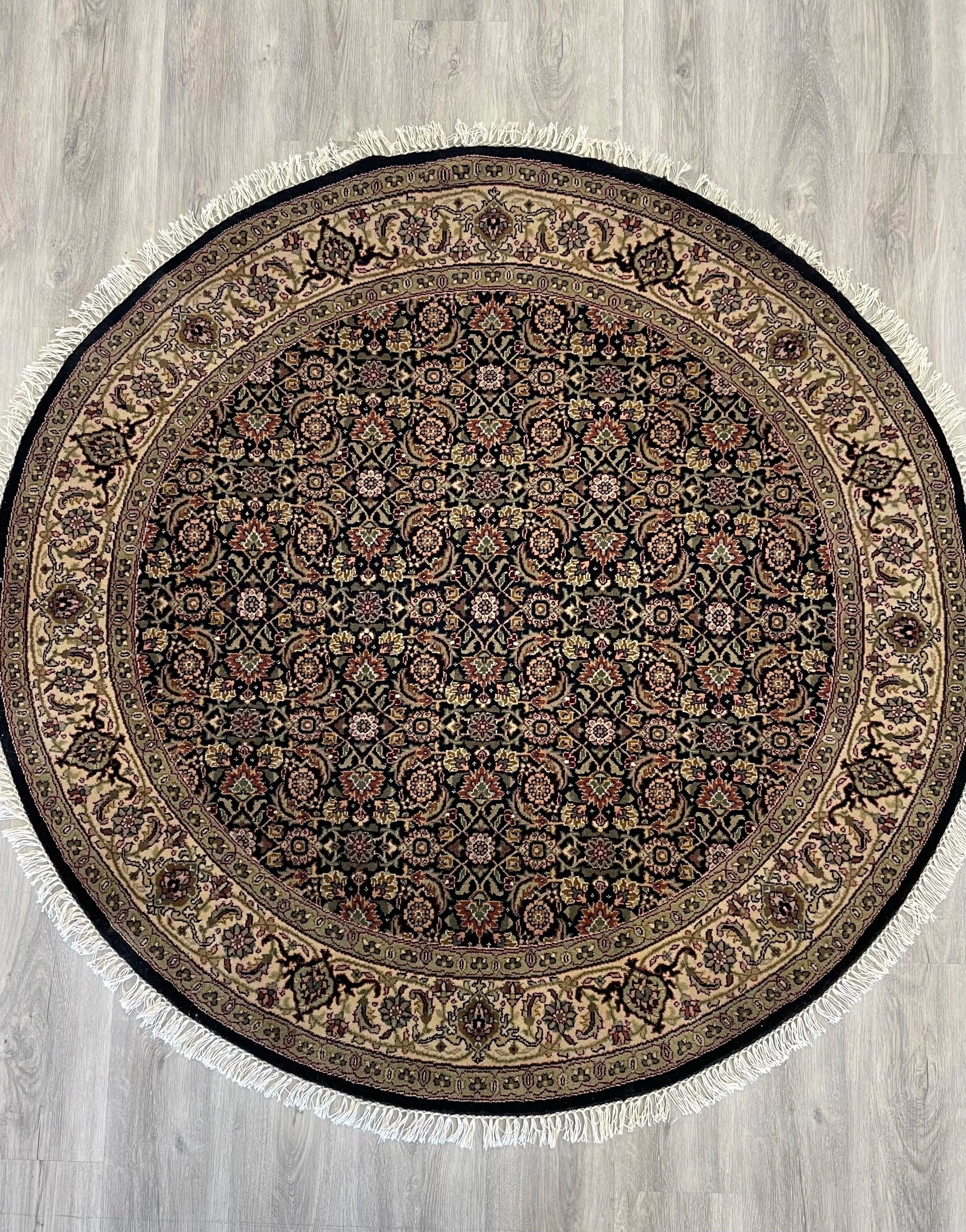 Herati Round Wool Rug (4'9" x 4'9")