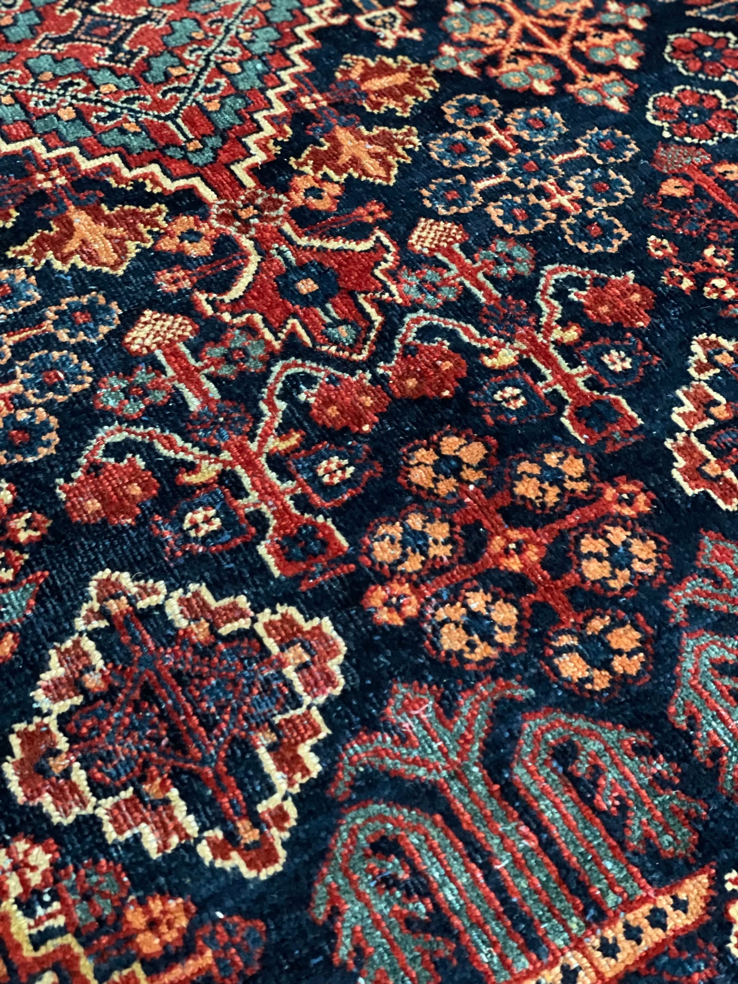 Joshaghan Semi-Antique Wool Rug (4'4" x 6'6")