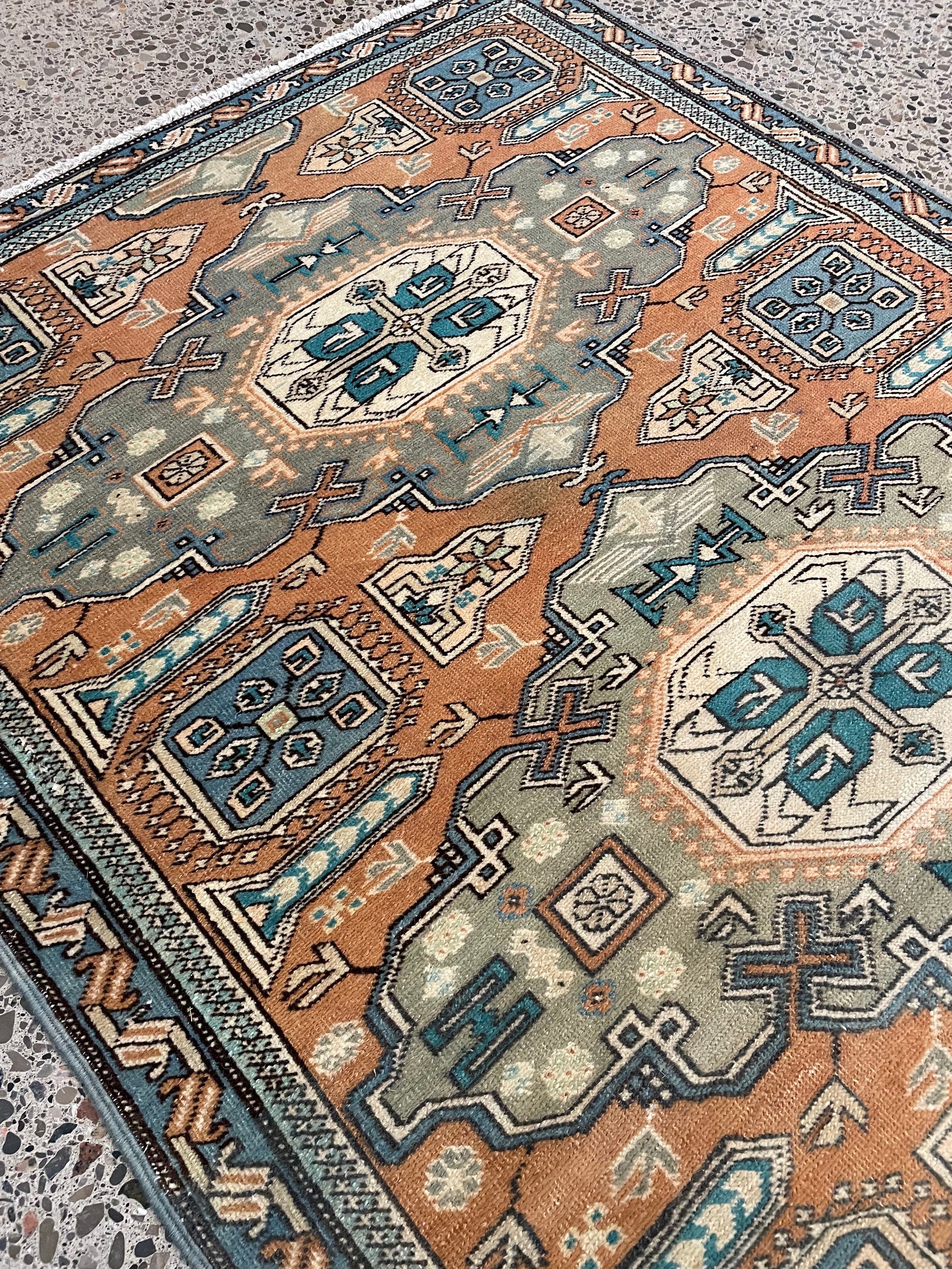 Kazak Vintage Wool Rug (3'3" x 5'10")