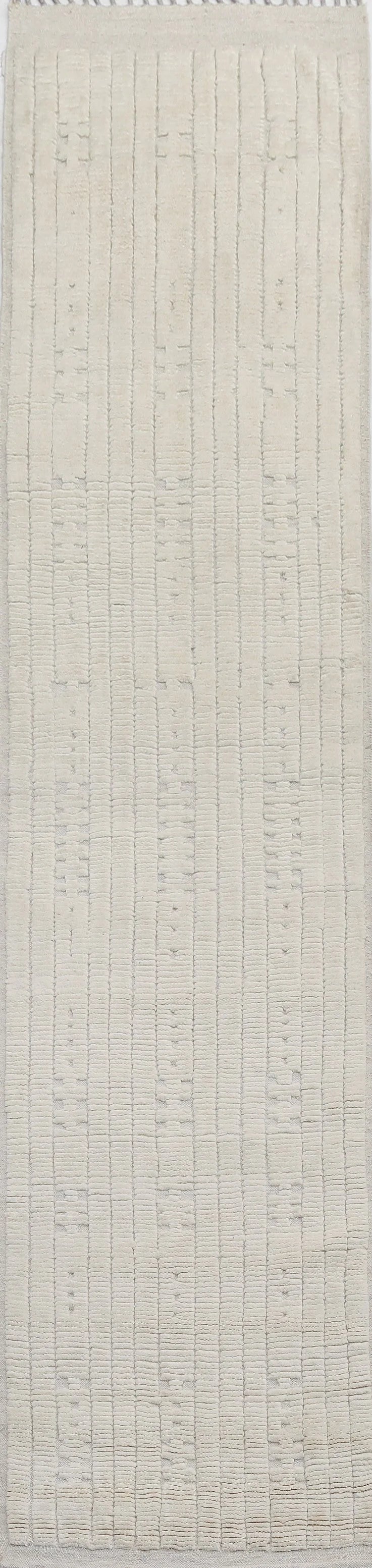 Neutral Modern Rug Runner (2'8" x 10'7")