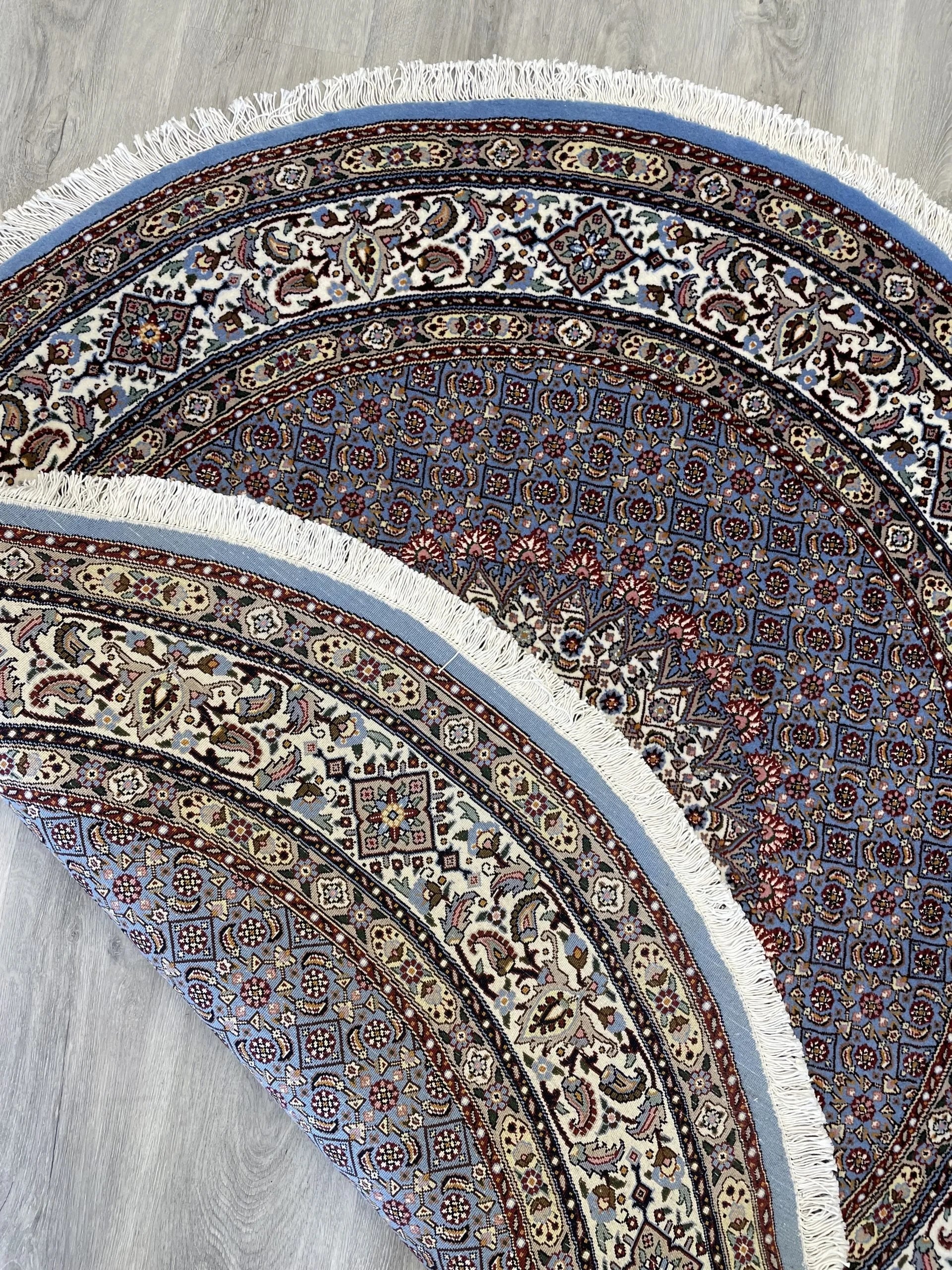 Moud Wool & Silk Rug (4'10" x 4'10")