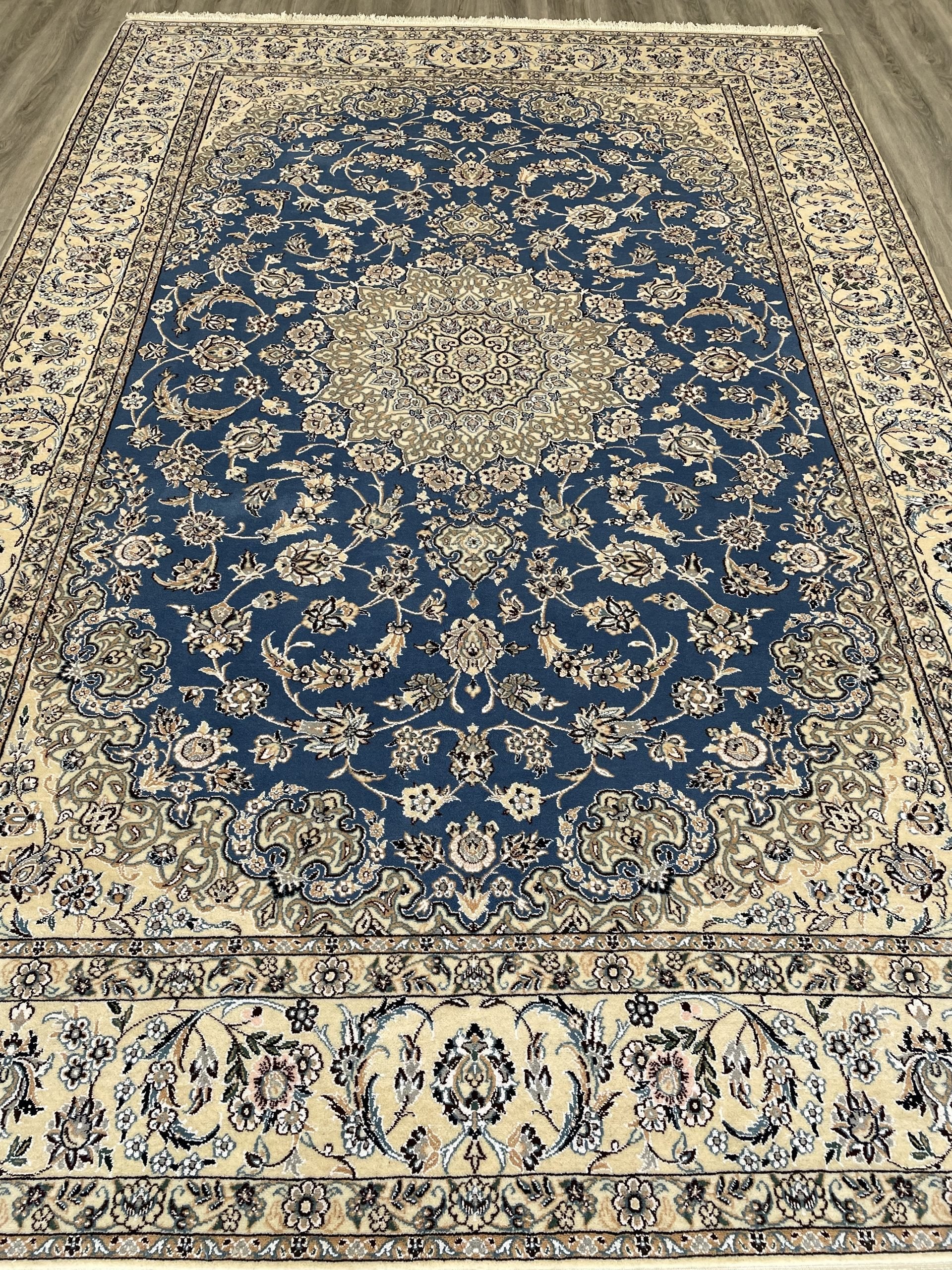Naeen Wool & Silk Rug (6'9" x 10'1")