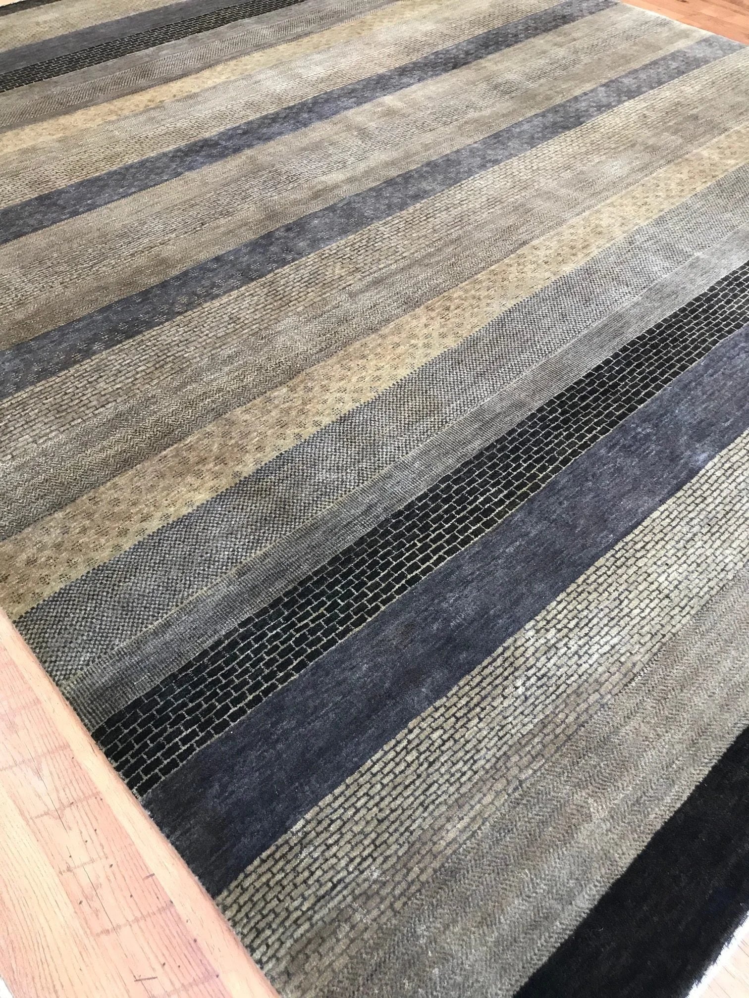 Wool Gabbeh Rug (8'4" x 9'11")