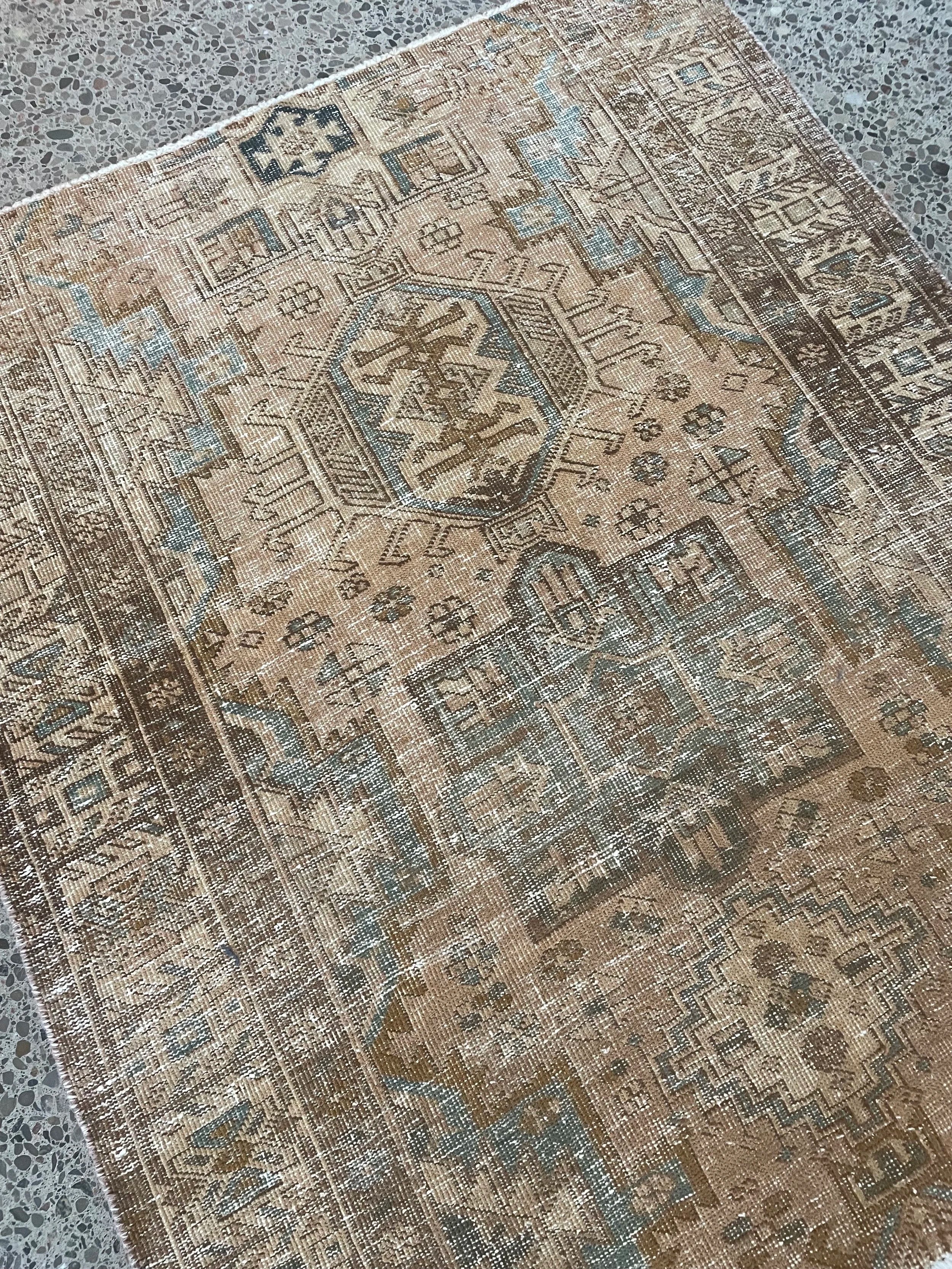 Karajeh Vintage Wool Rug (3'7" x 4'2")